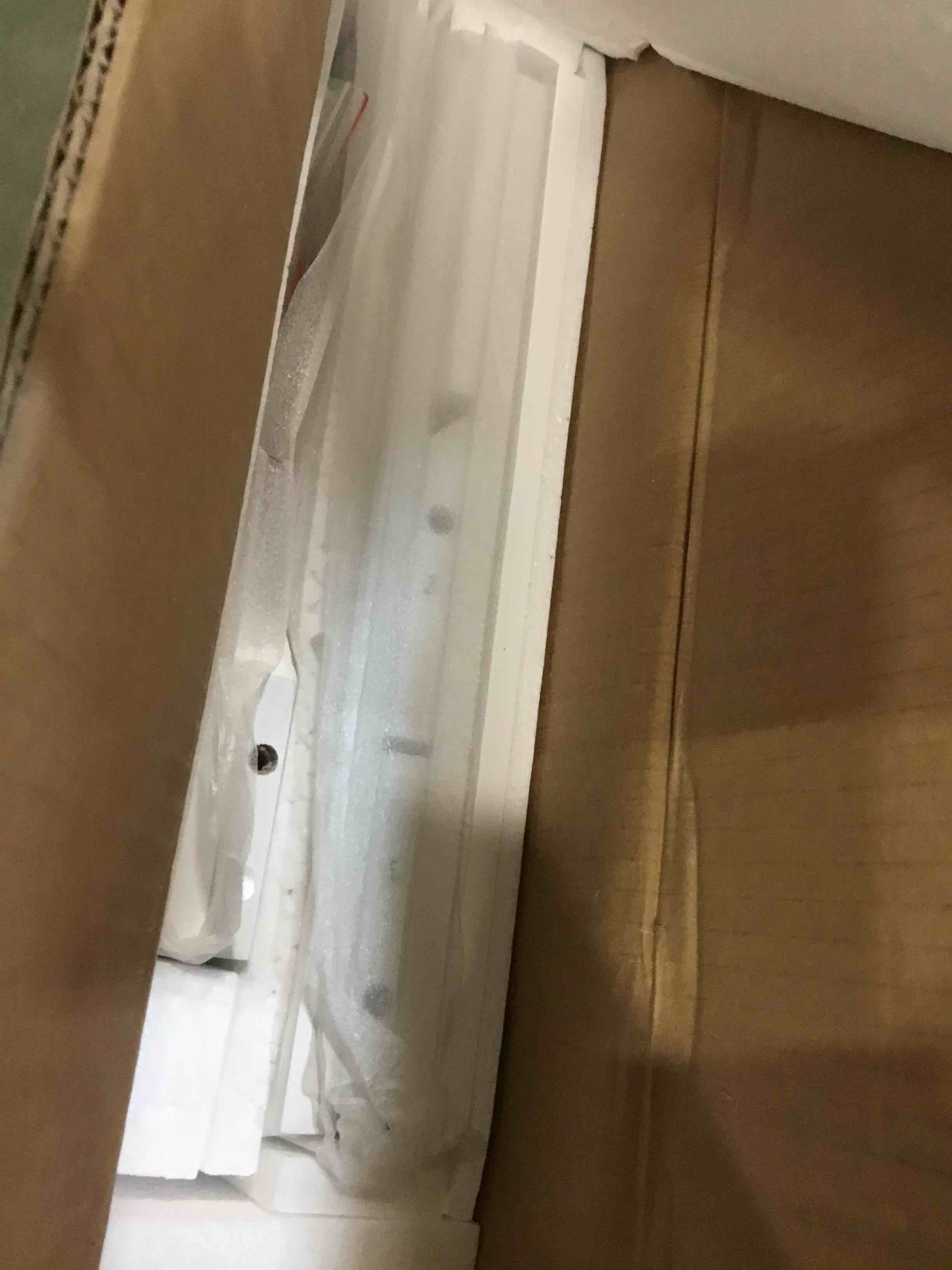 https://s3.amazonaws.com/lotting-images-prod/bidfta/RED5911448_1706017845557.jpeg