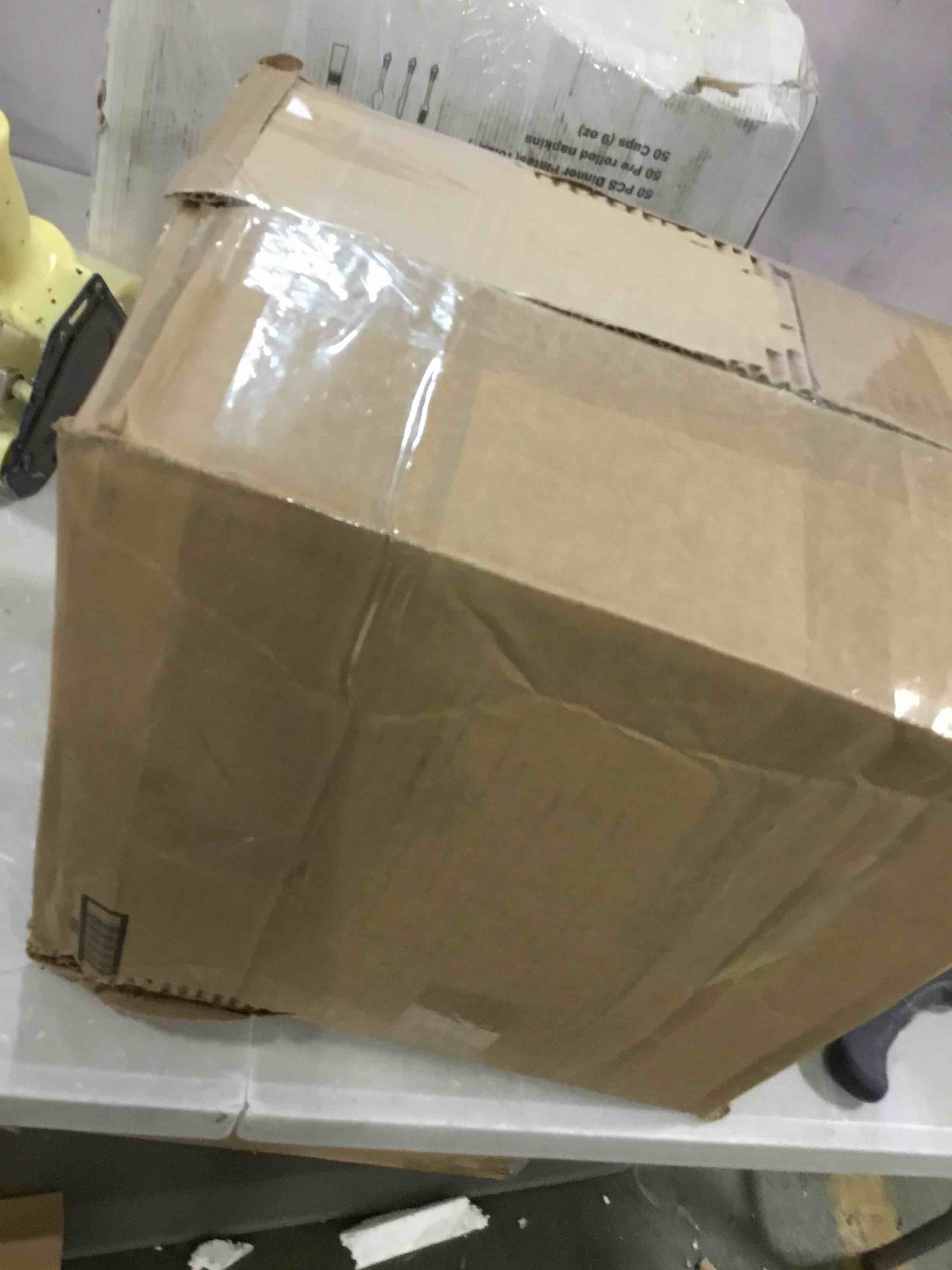https://s3.amazonaws.com/lotting-images-prod/bidfta/RED5911505_1706025209106.jpeg