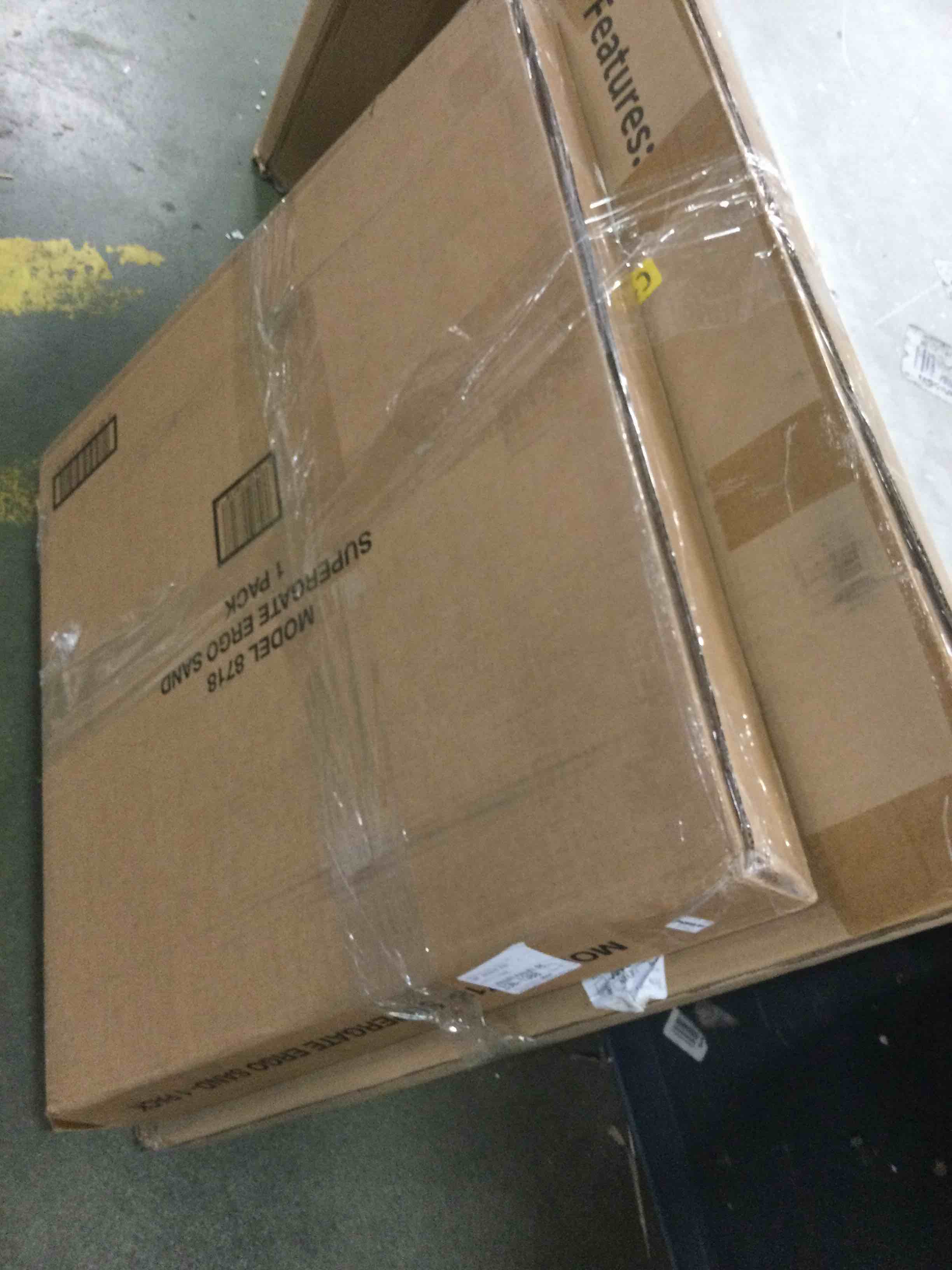 https://s3.amazonaws.com/lotting-images-prod/bidfta/RED5911752_1706115710133.jpeg