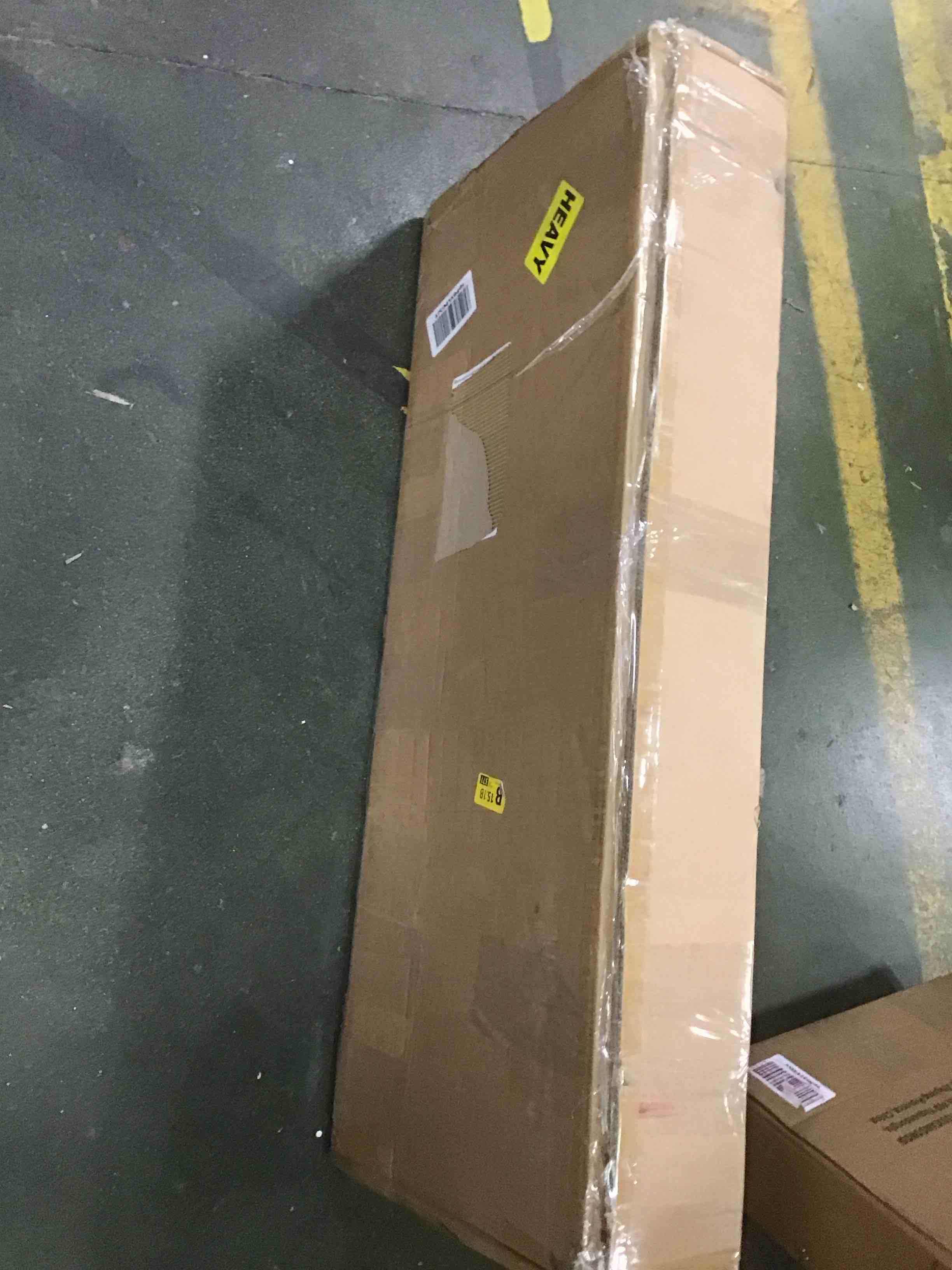 https://s3.amazonaws.com/lotting-images-prod/bidfta/RED5911780_1706121163007.jpeg