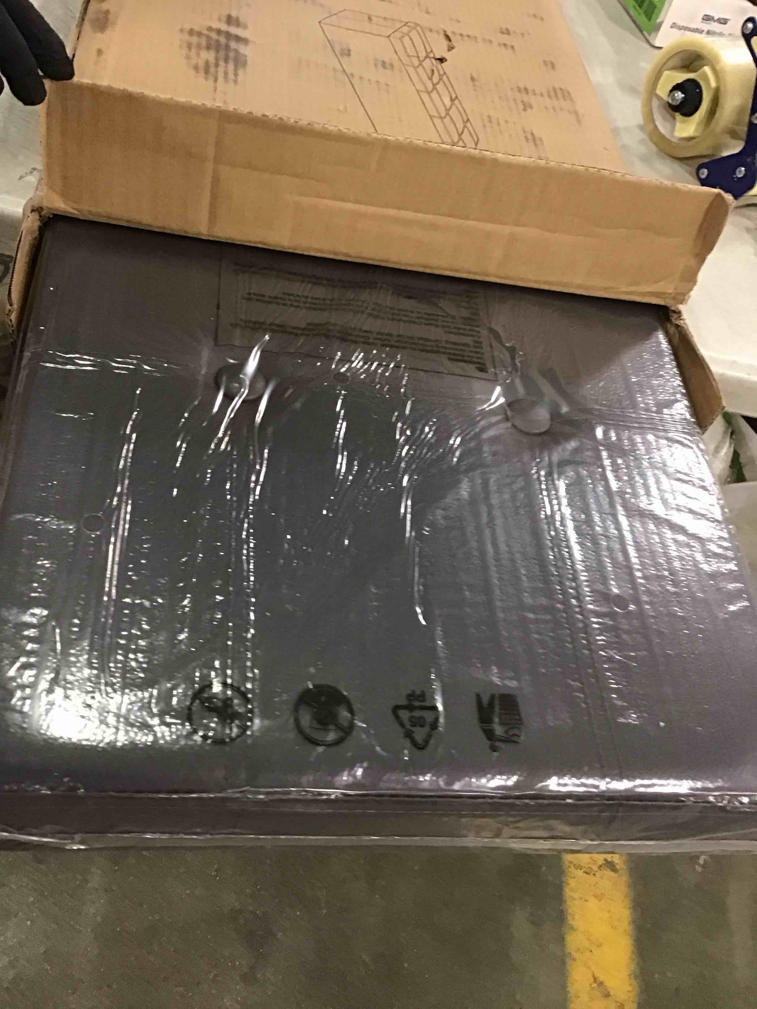 https://s3.amazonaws.com/lotting-images-prod/bidfta/RED5911848_1706185410744.jpeg