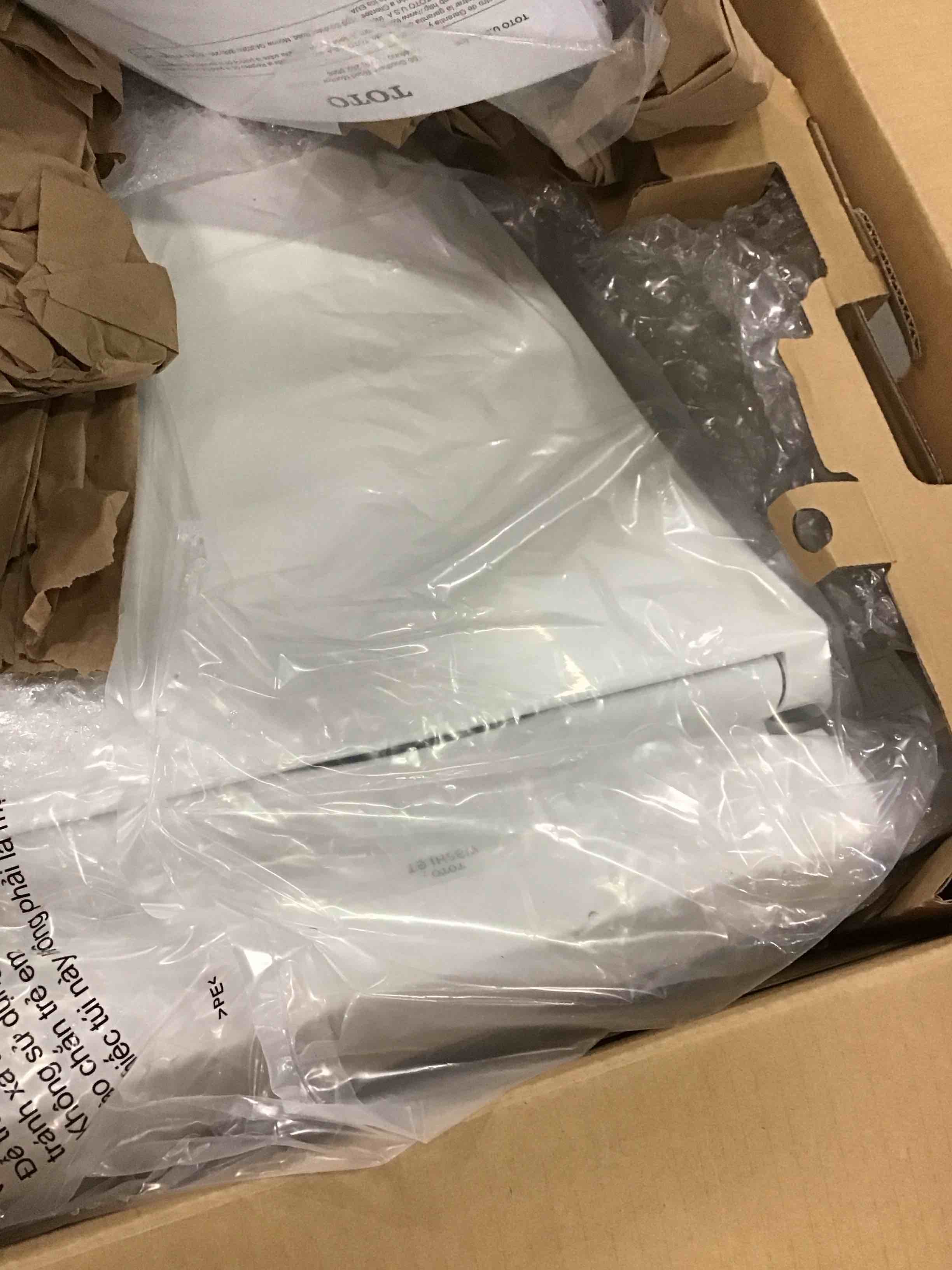https://s3.amazonaws.com/lotting-images-prod/bidfta/RED5911887_1706191166117.jpeg