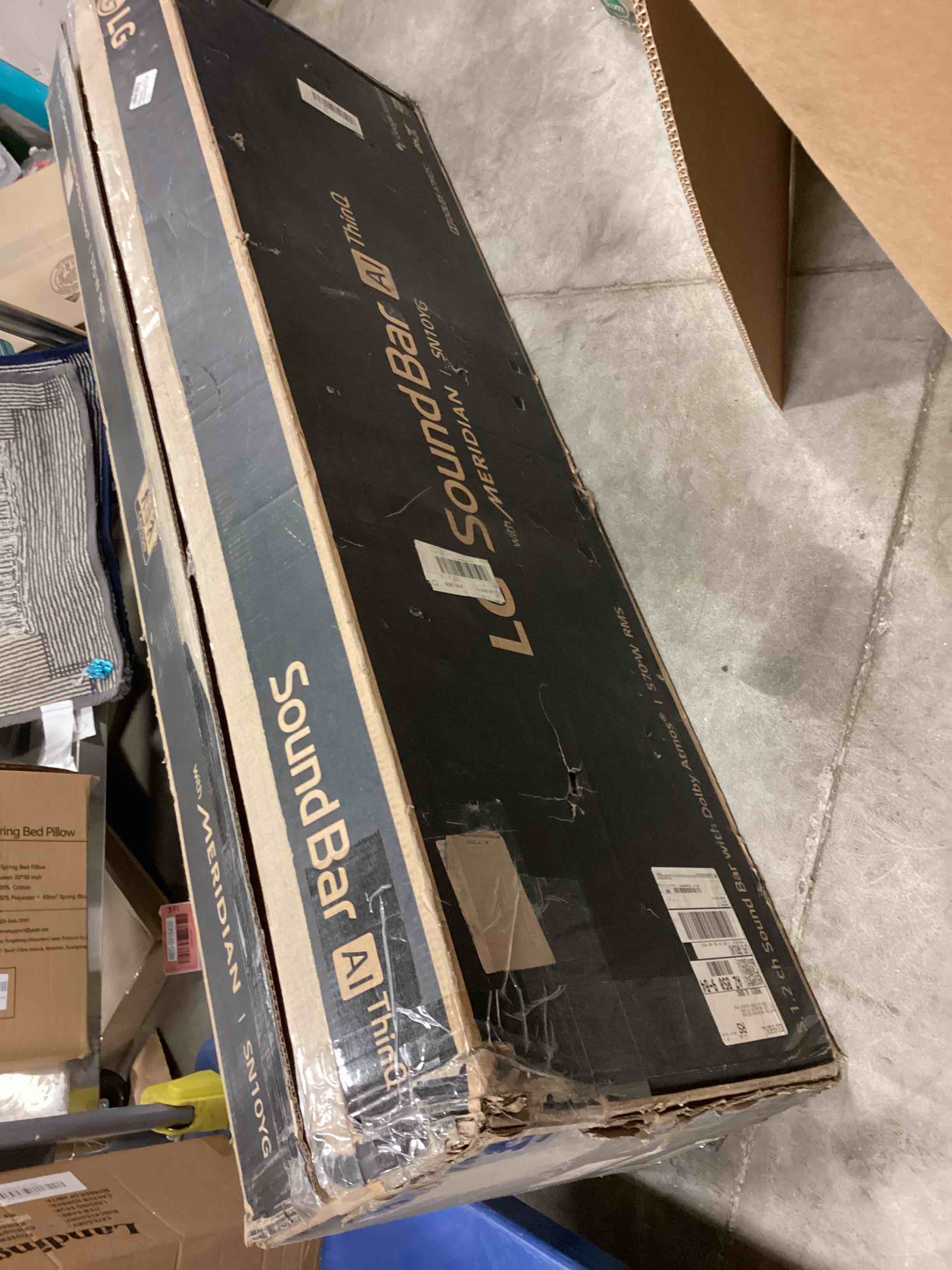 https://s3.amazonaws.com/lotting-images-prod/bidfta/RED5915432_1710866501752.jpeg