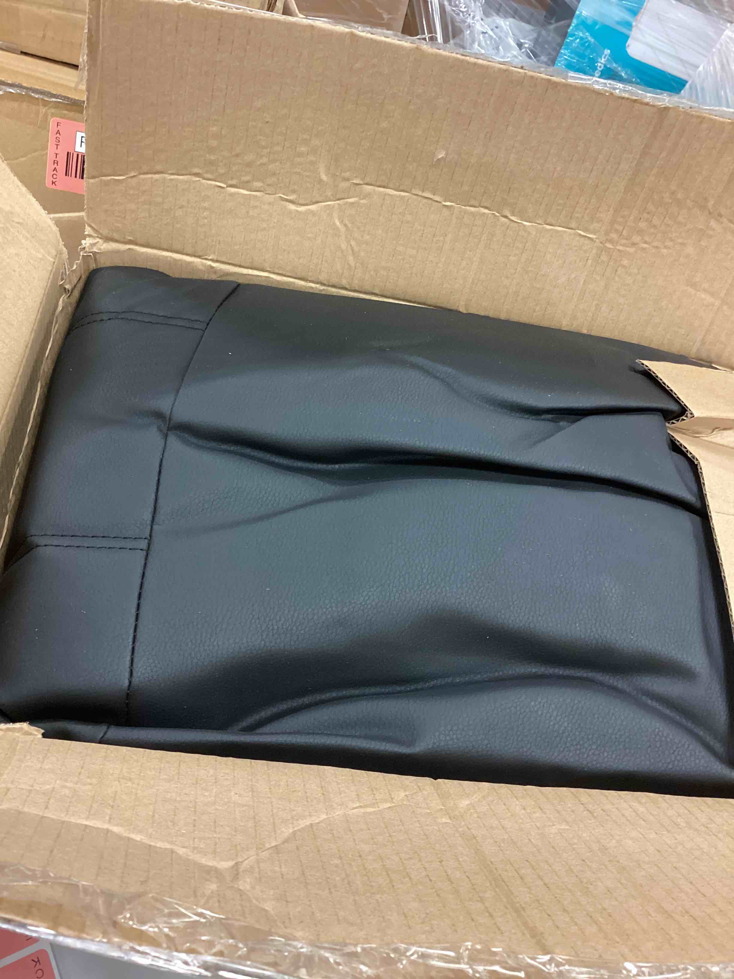 https://s3.amazonaws.com/lotting-images-prod/bidfta/RED5915436_1710872009369.jpeg
