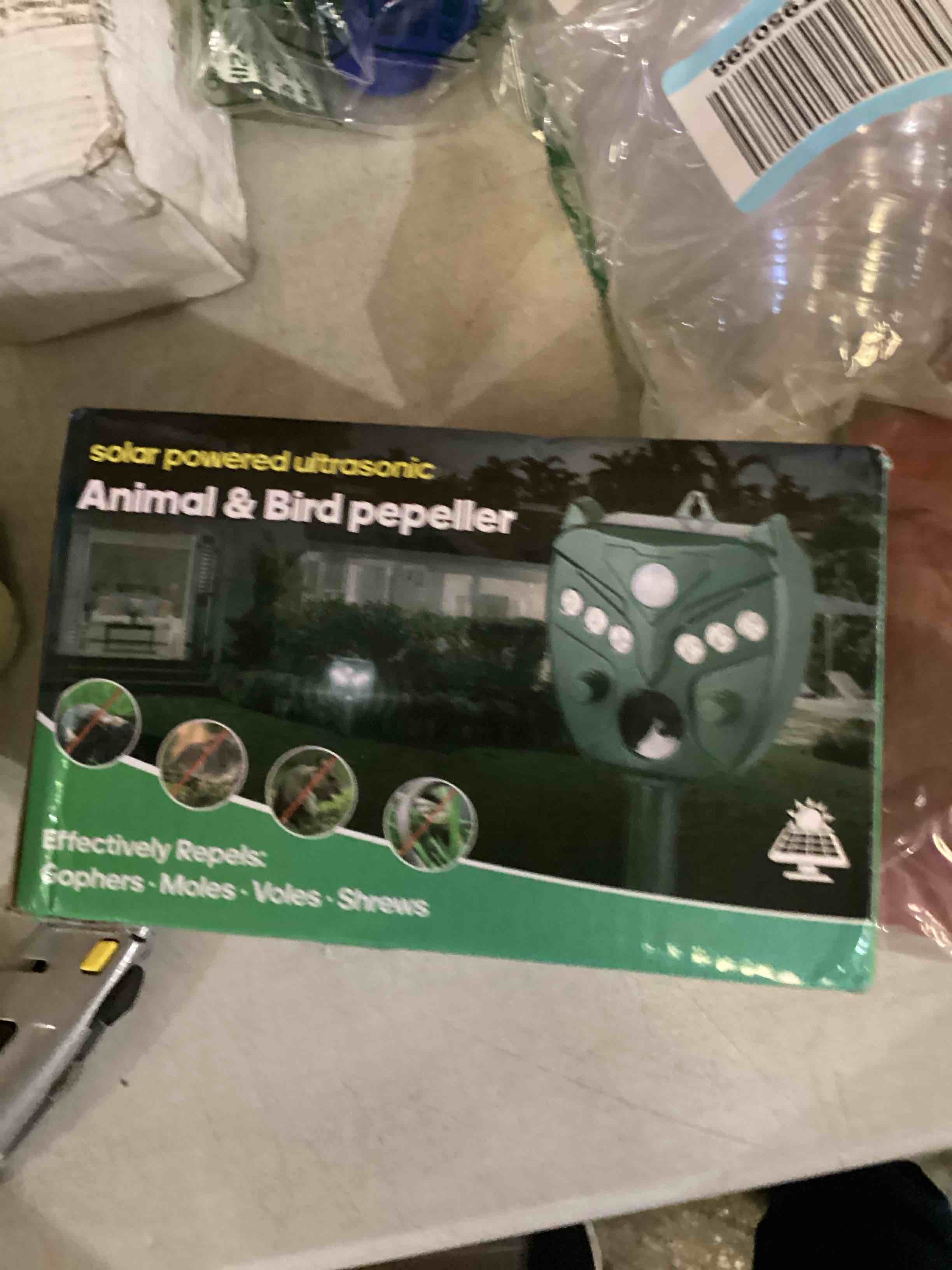 https://s3.amazonaws.com/lotting-images-prod/bidfta/RED5924464_1728676435943.jpeg