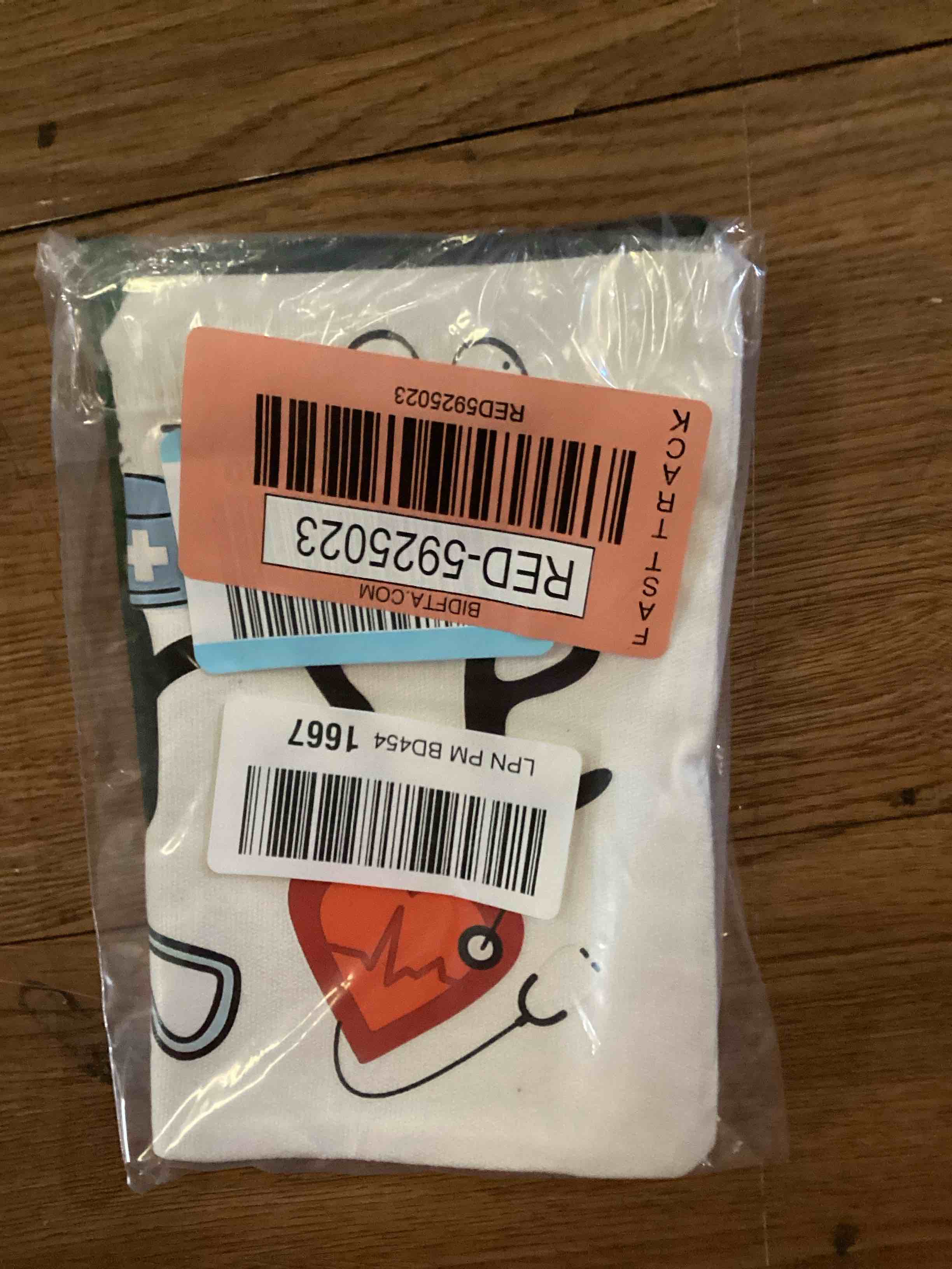 https://s3.amazonaws.com/lotting-images-prod/bidfta/RED5925023_1729277870882.jpeg