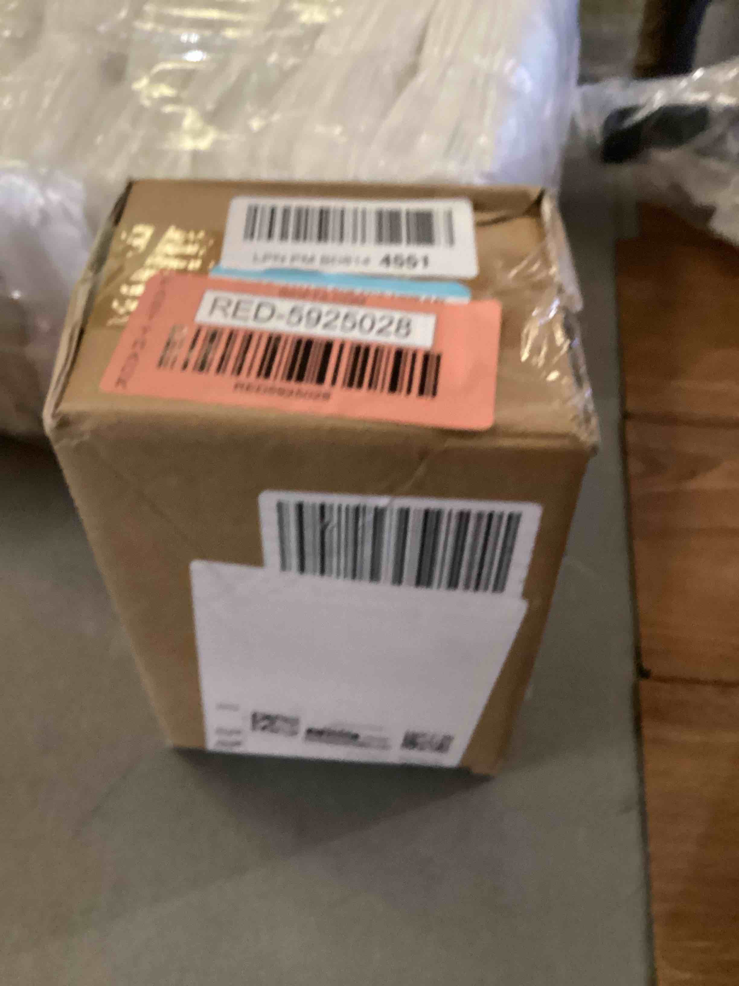 https://s3.amazonaws.com/lotting-images-prod/bidfta/RED5925028_1729273318319.jpeg