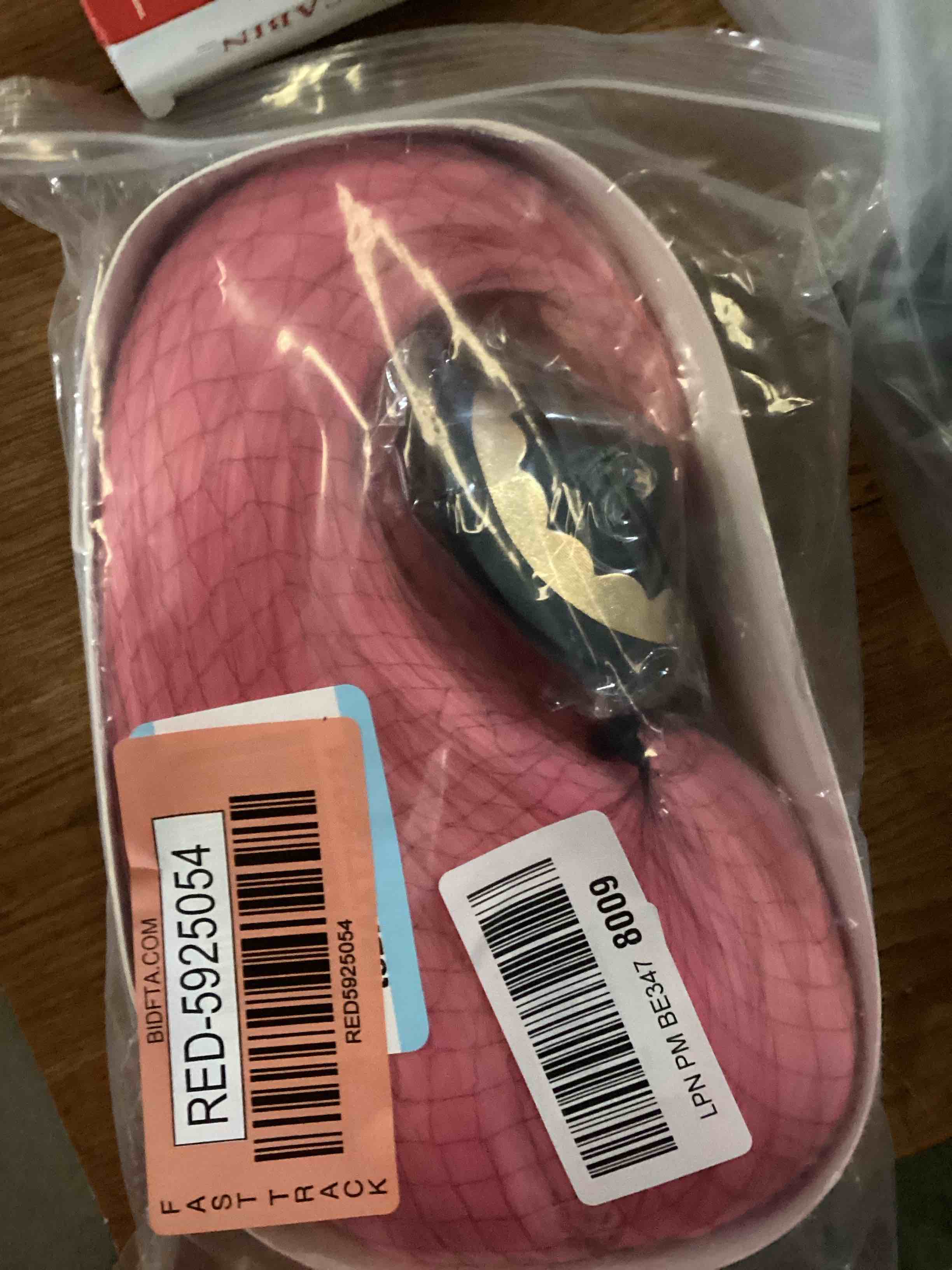 https://s3.amazonaws.com/lotting-images-prod/bidfta/RED5925054_1729279519027.jpeg