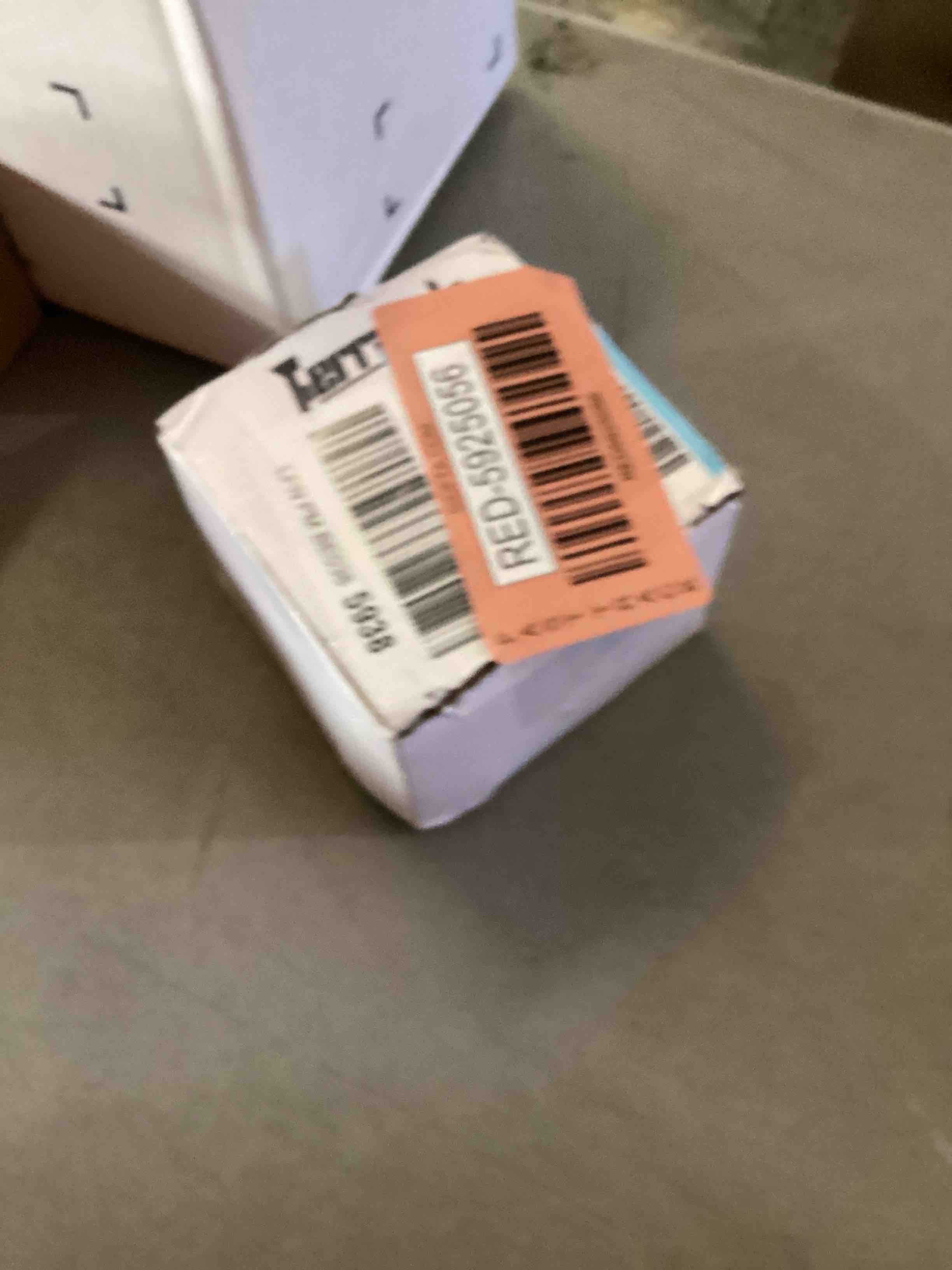 https://s3.amazonaws.com/lotting-images-prod/bidfta/RED5925056_1729279462396.jpeg