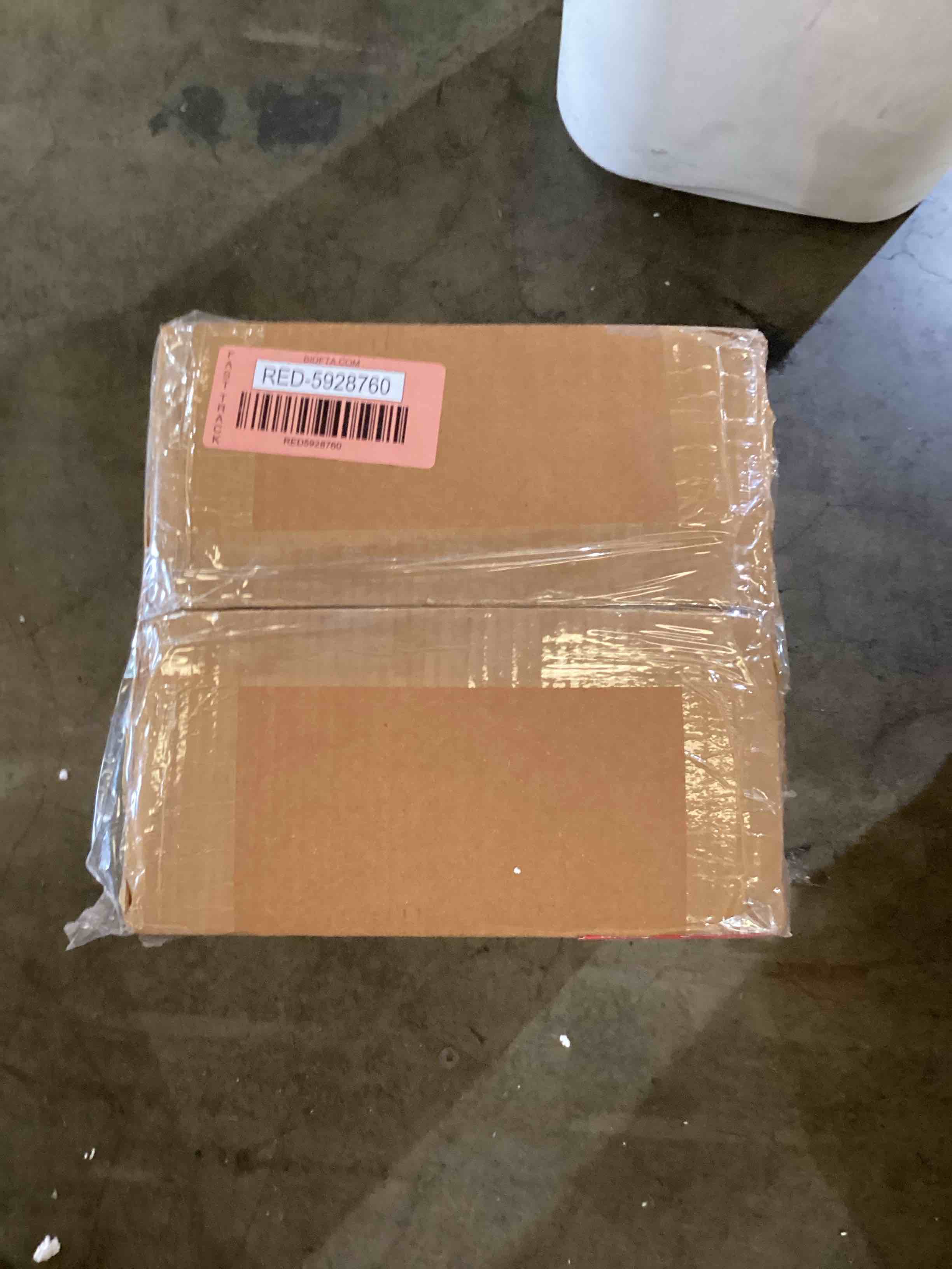 https://s3.amazonaws.com/lotting-images-prod/bidfta/RED5928760_1717609660831.jpeg
