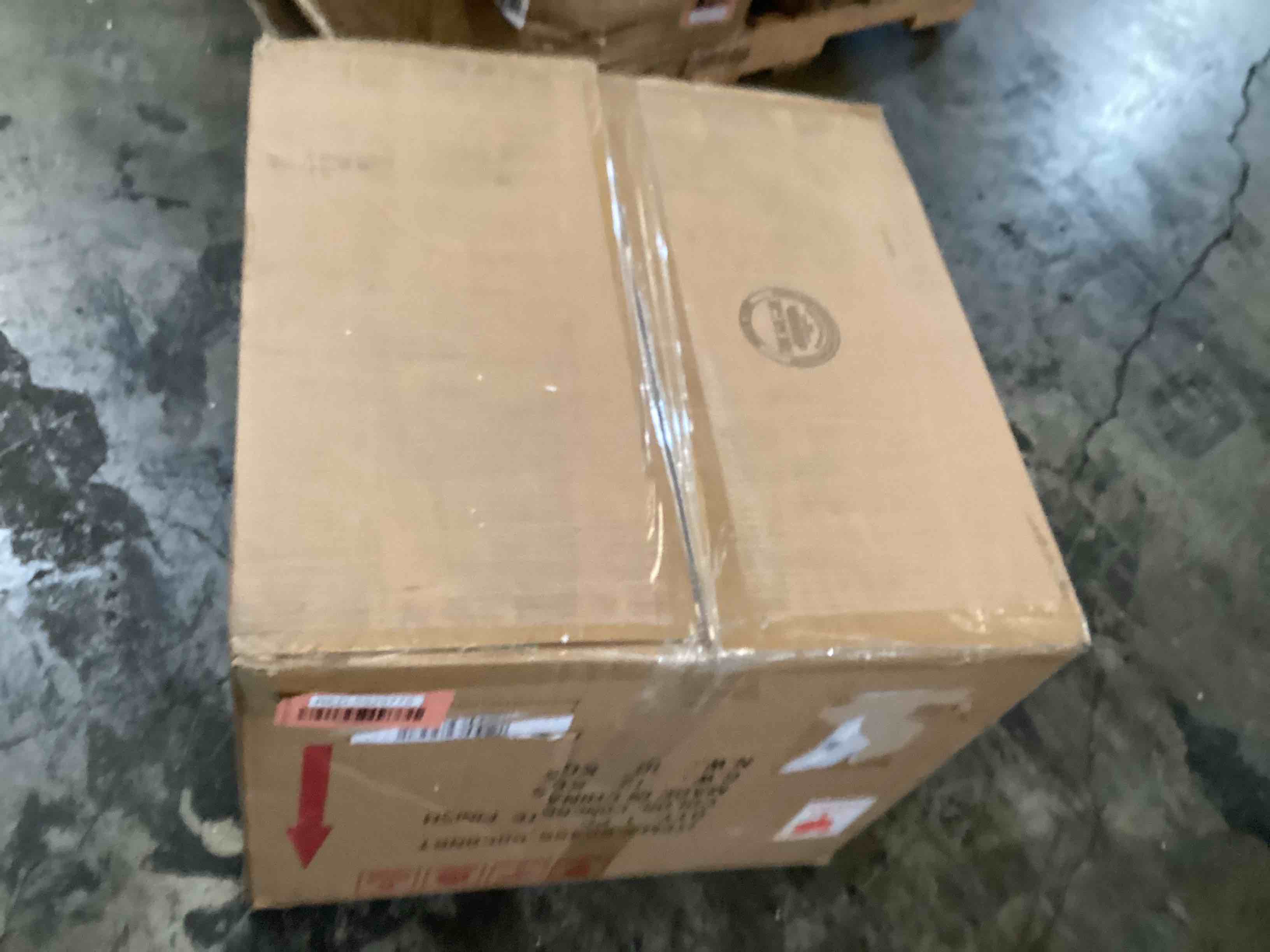 https://s3.amazonaws.com/lotting-images-prod/bidfta/RED5929775_1721831673517.jpeg