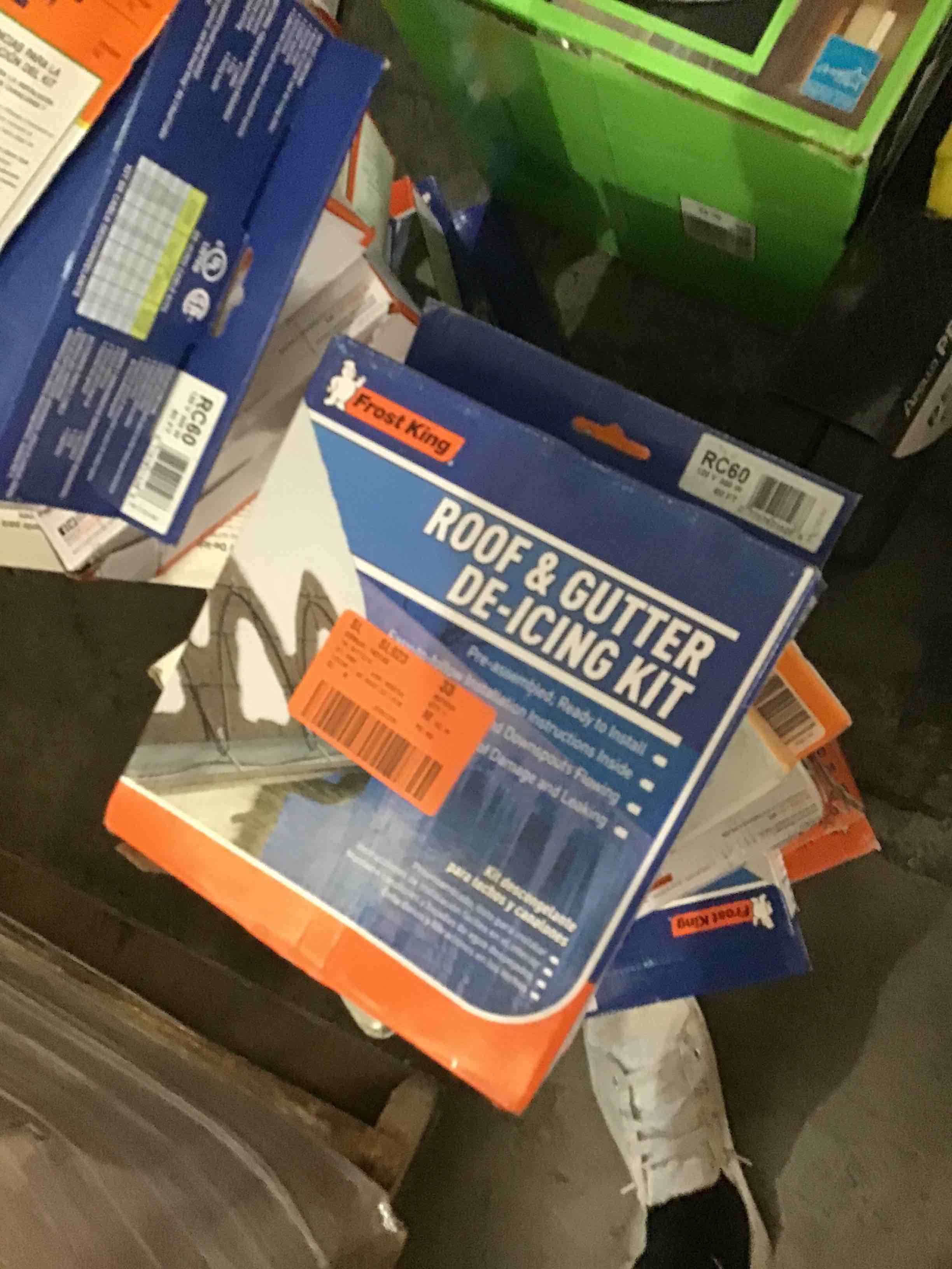 https://s3.amazonaws.com/lotting-images-prod/bidfta/RED5930013_1719250143177.jpeg
