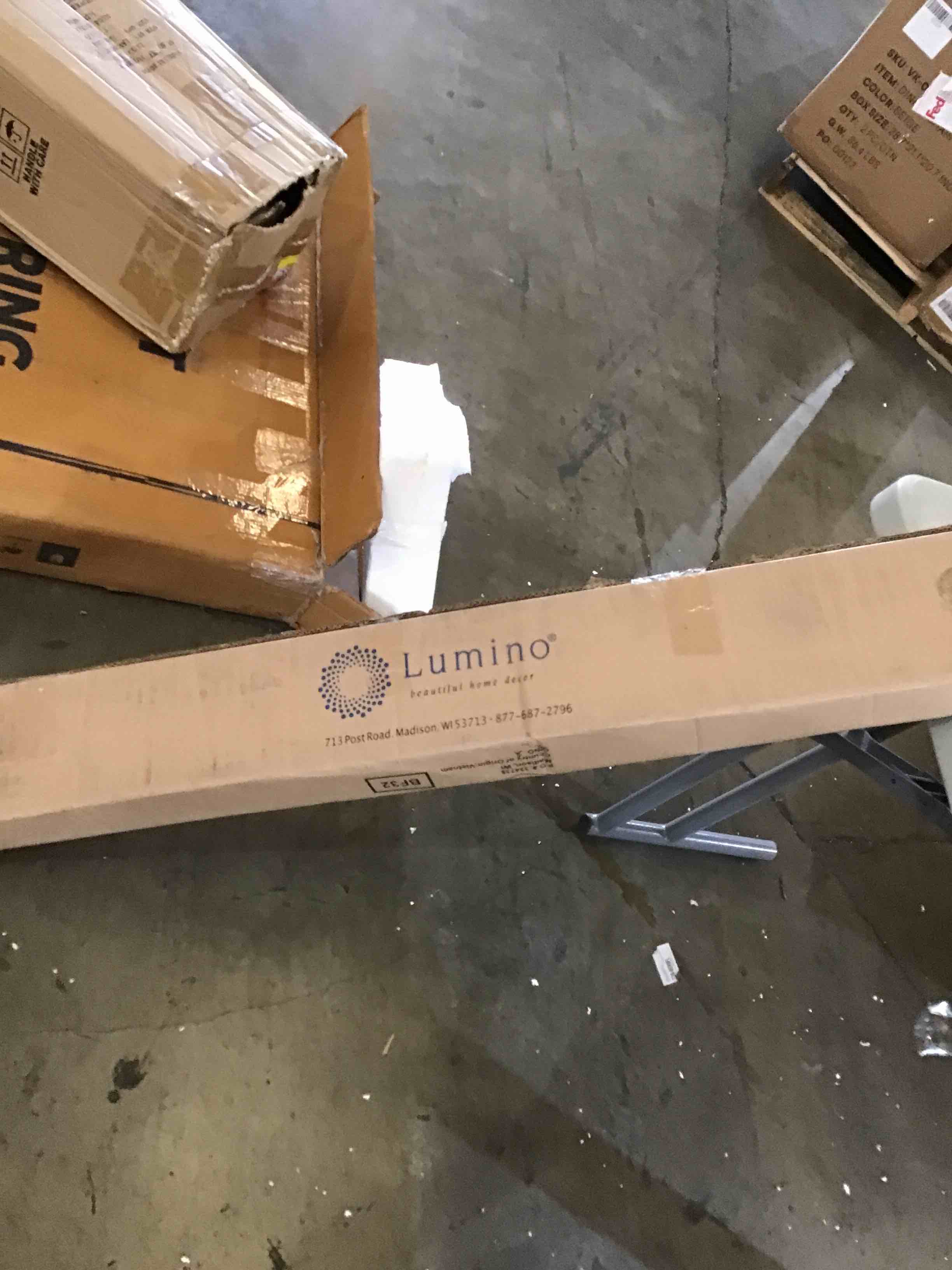 unknown white blind size