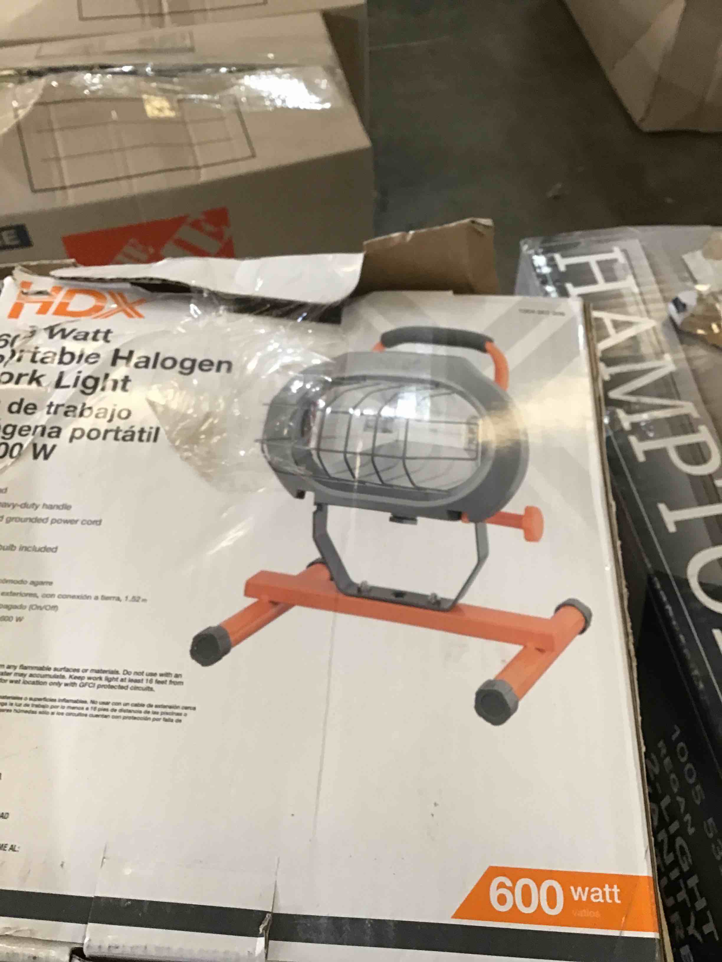 hdx 600 watt HDX 600 Watt Indoor/Outdoor Halogen Portable Work Light Home Construction