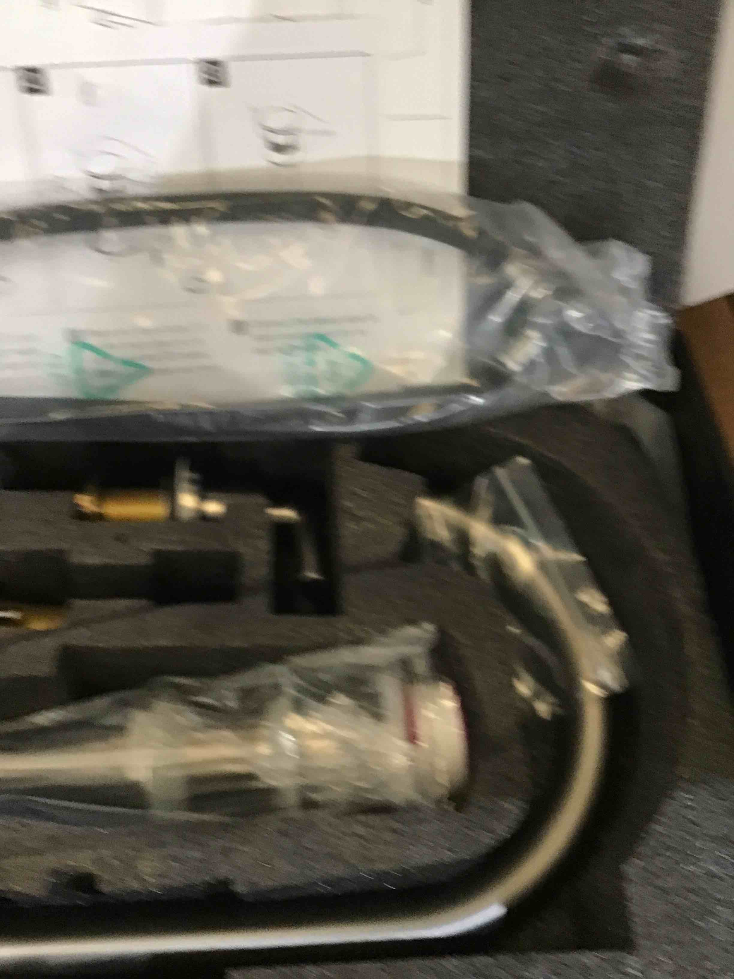 Bathroom sink faucet