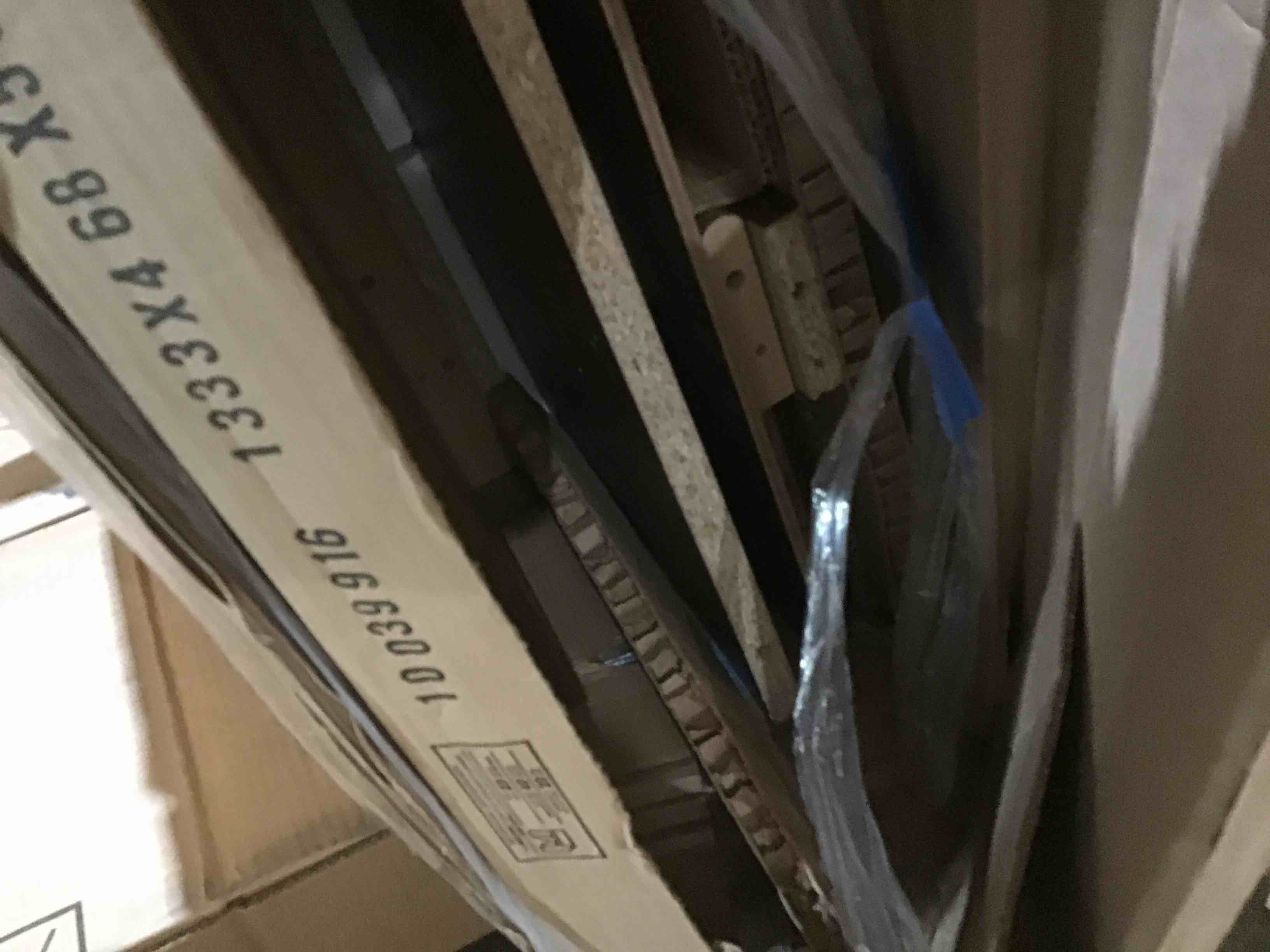 Unknown dresser, brand or size