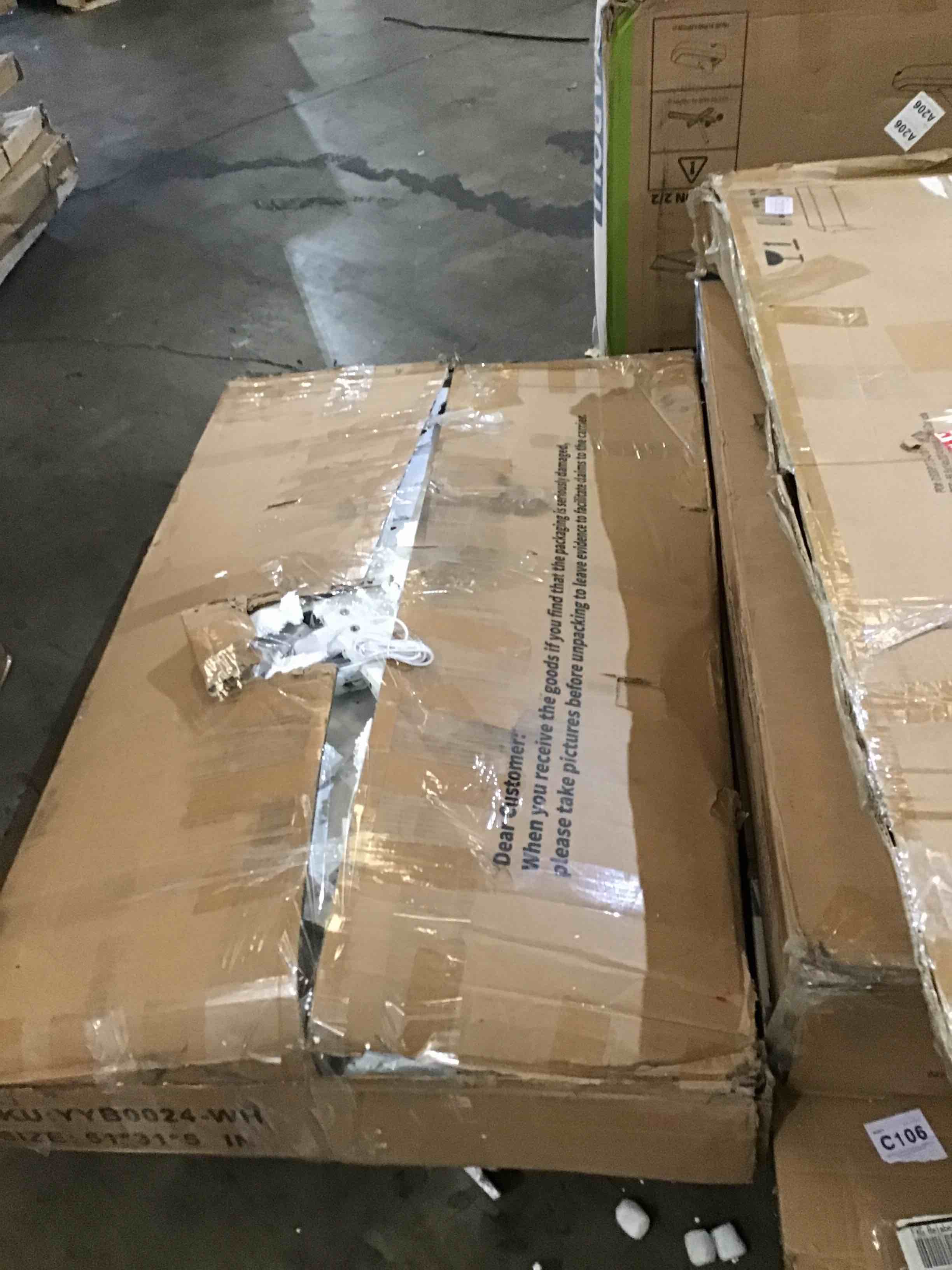 https://s3.amazonaws.com/lotting-images-prod/bidfta/RED5931681_1722613272084.jpeg