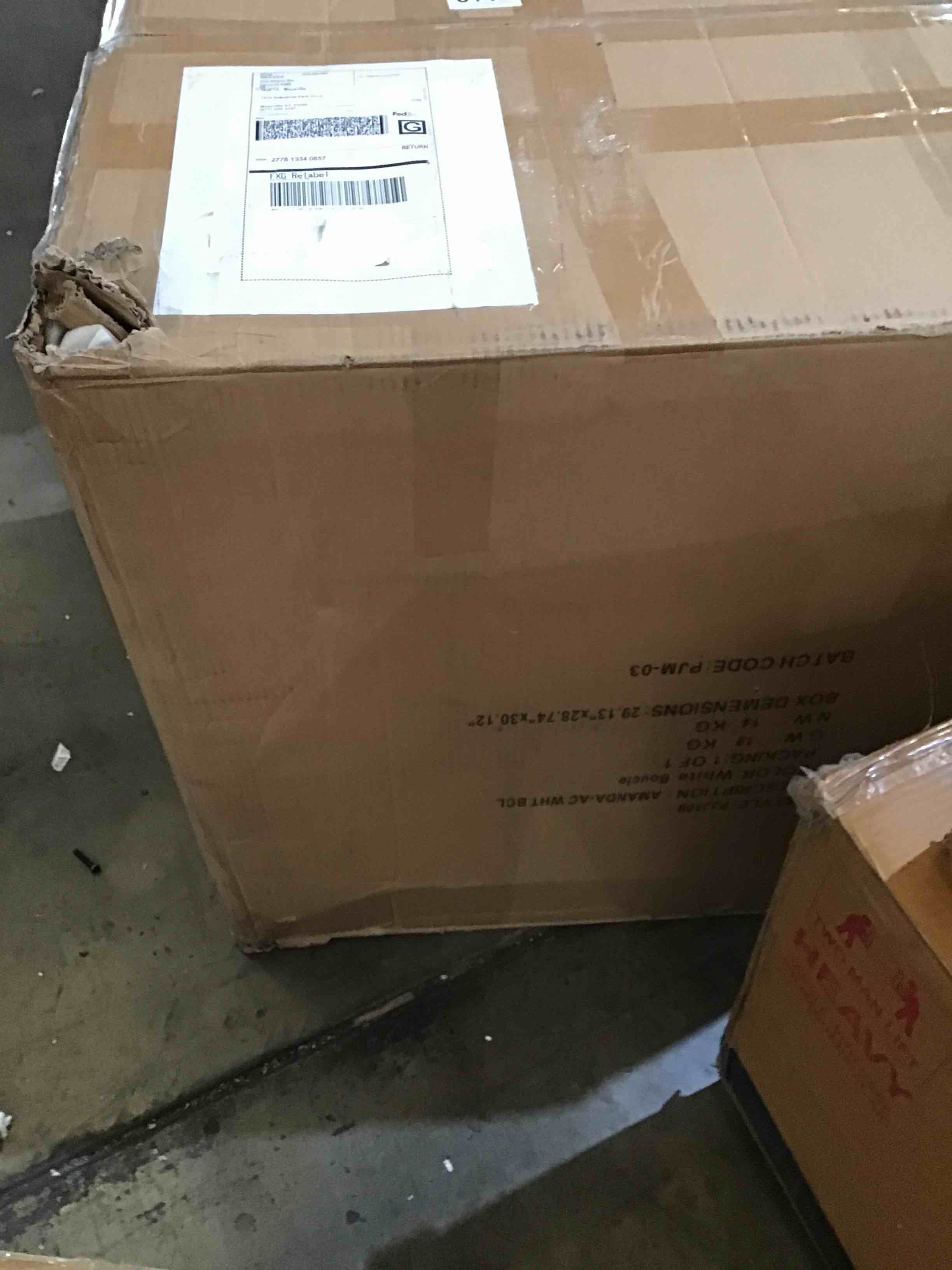 https://s3.amazonaws.com/lotting-images-prod/bidfta/RED5931918_1723732452670.jpeg