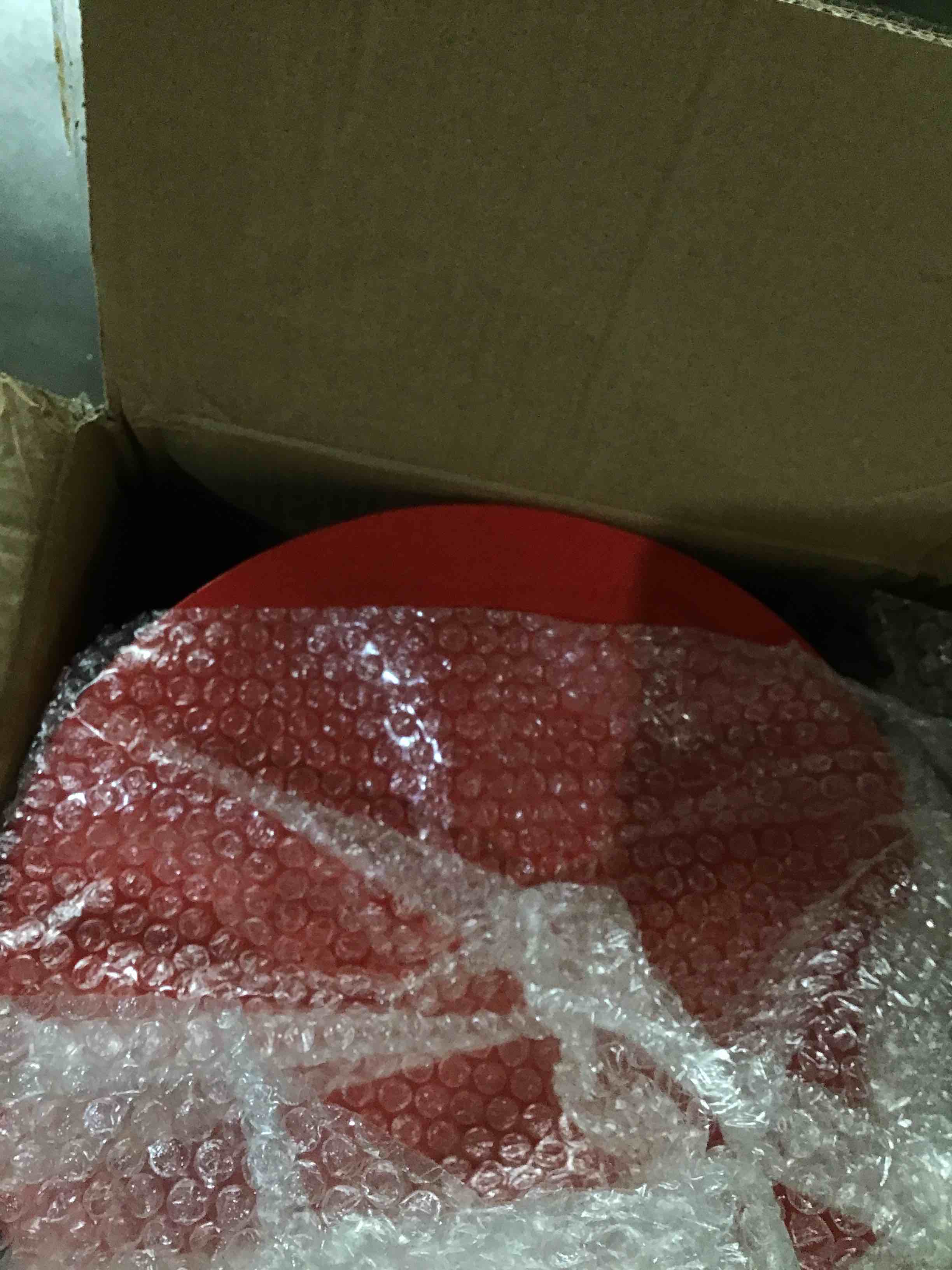 https://s3.amazonaws.com/lotting-images-prod/bidfta/RED5931993_1724069592251.jpeg