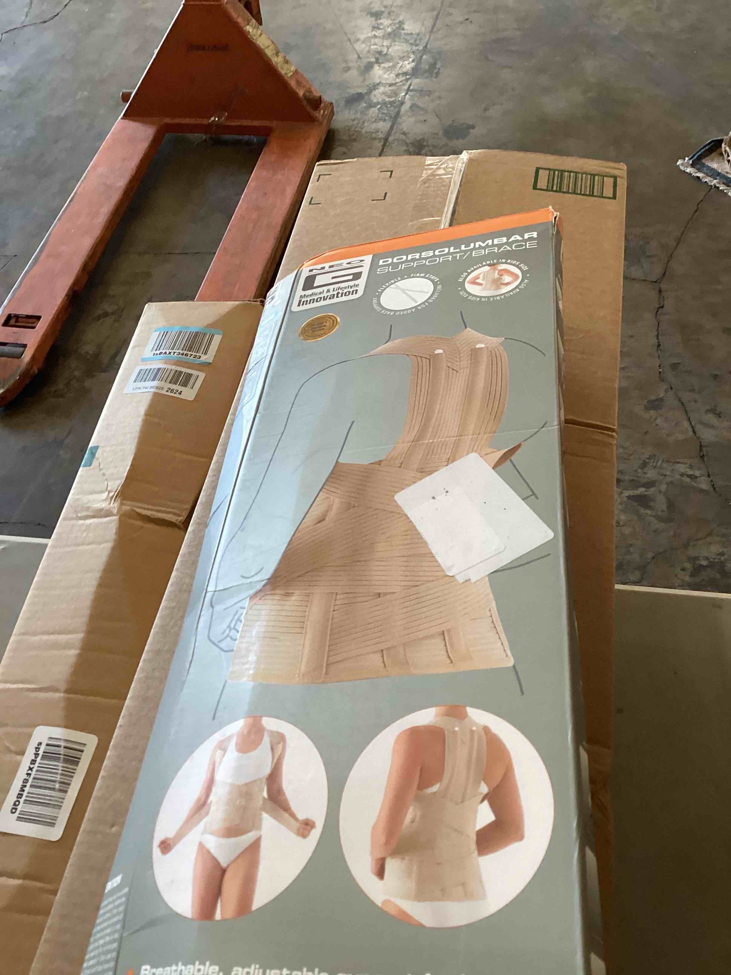 https://s3.amazonaws.com/lotting-images-prod/bidfta/RED5935202_1725971593803.jpeg