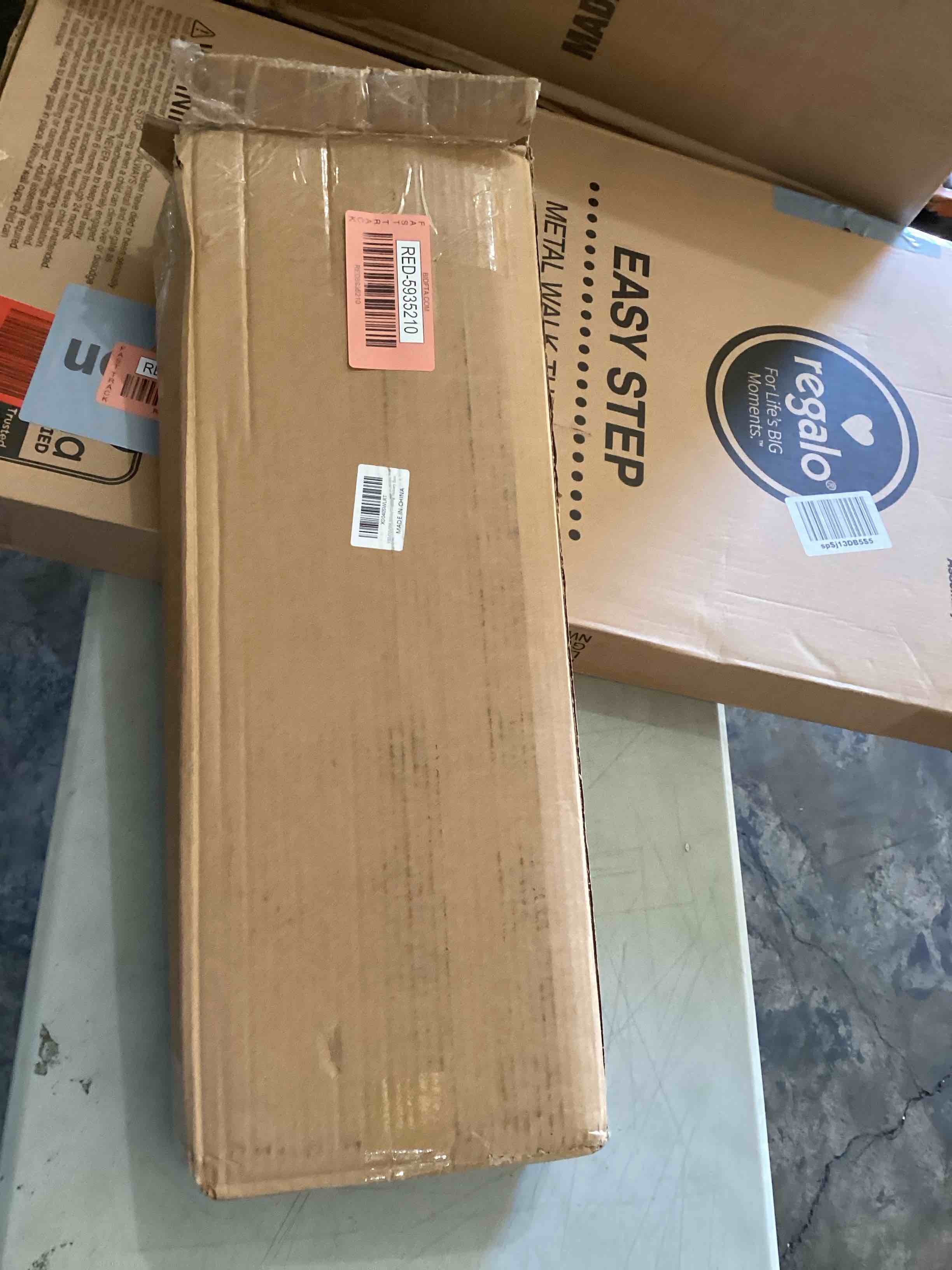 https://s3.amazonaws.com/lotting-images-prod/bidfta/RED5935210_1725973070592.jpeg