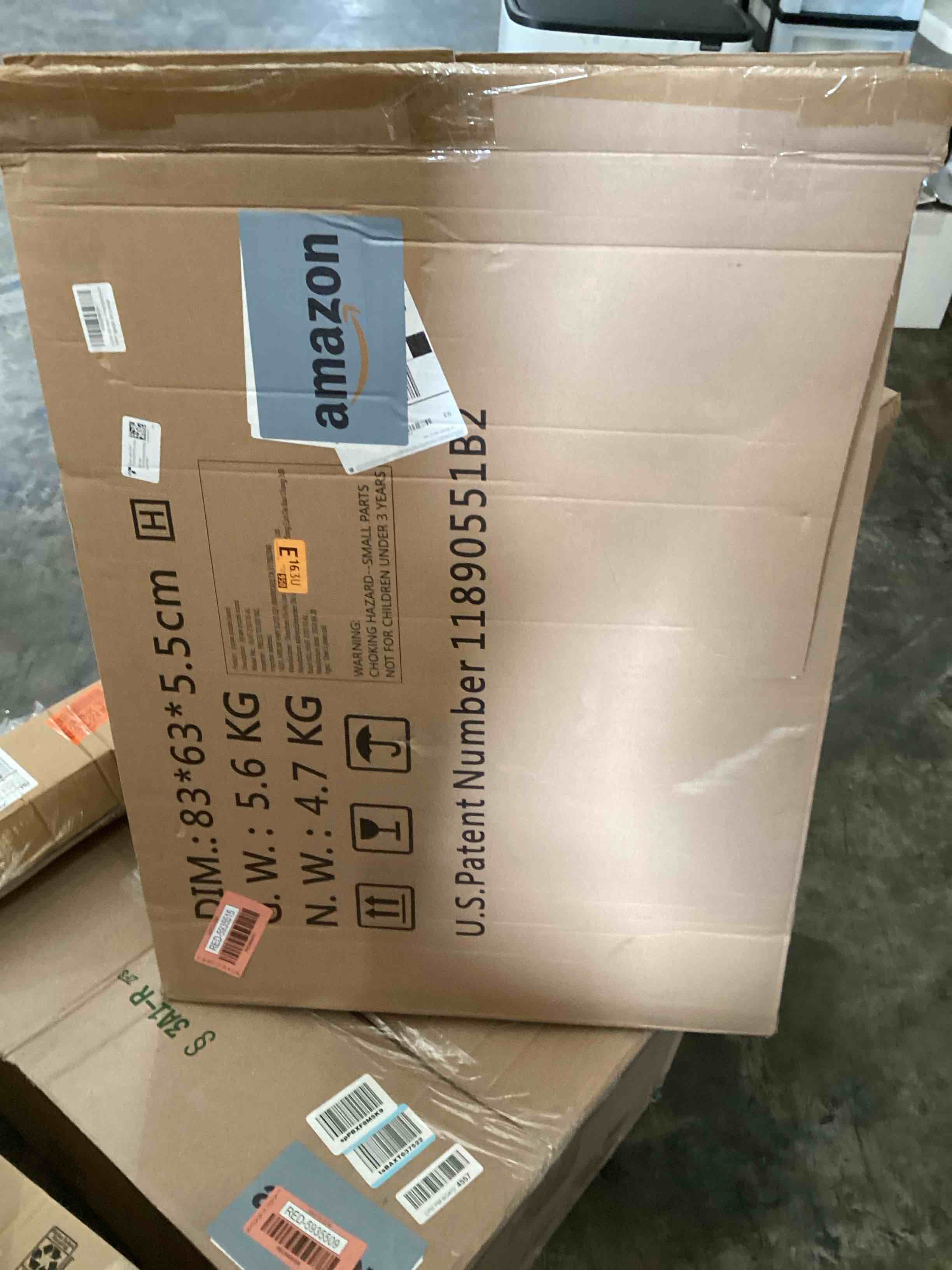 https://s3.amazonaws.com/lotting-images-prod/bidfta/RED5935515_1726233733868.jpeg