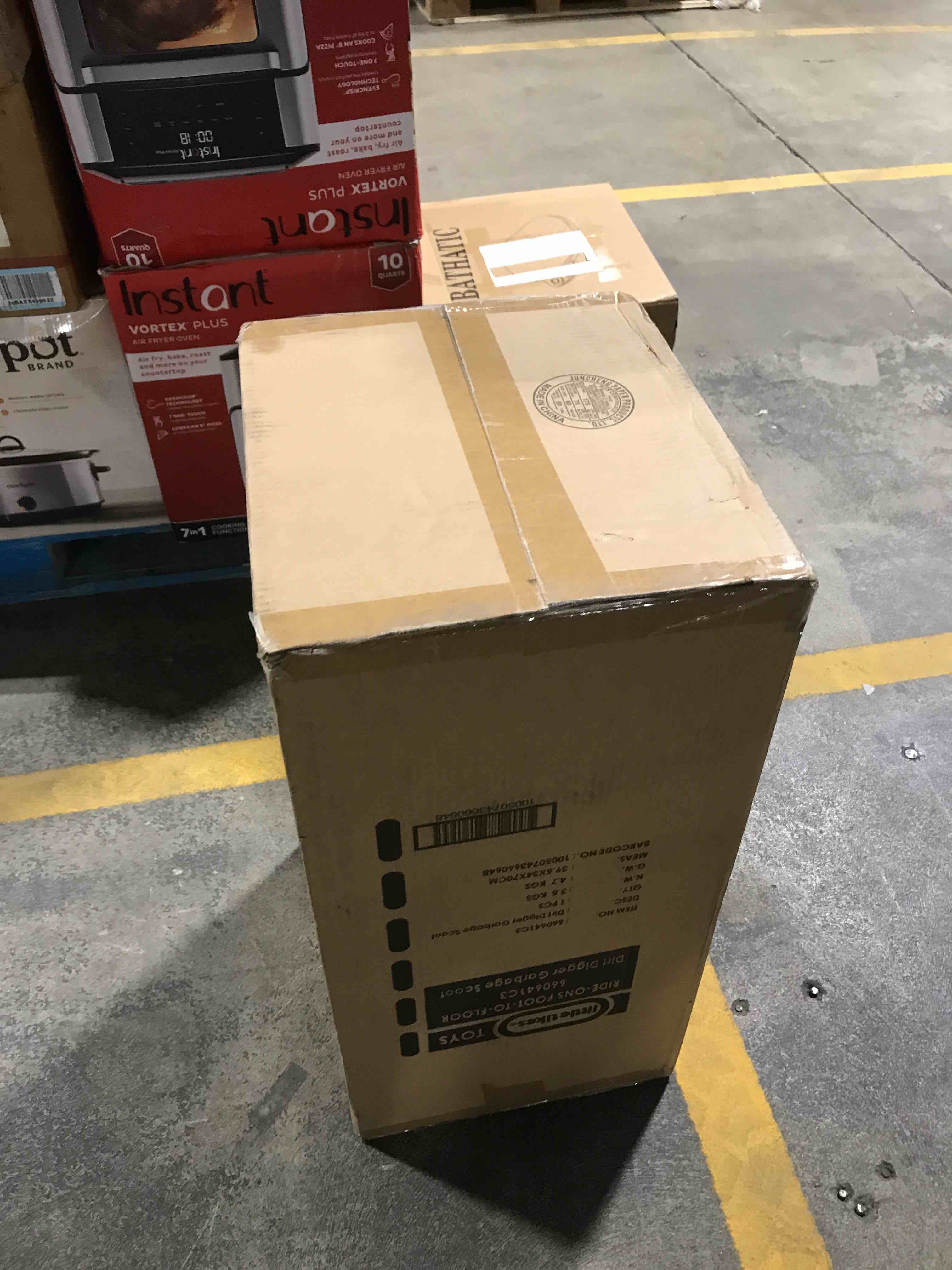 https://s3.amazonaws.com/lotting-images-prod/bidfta/RED5938060_1717078134523.jpeg
