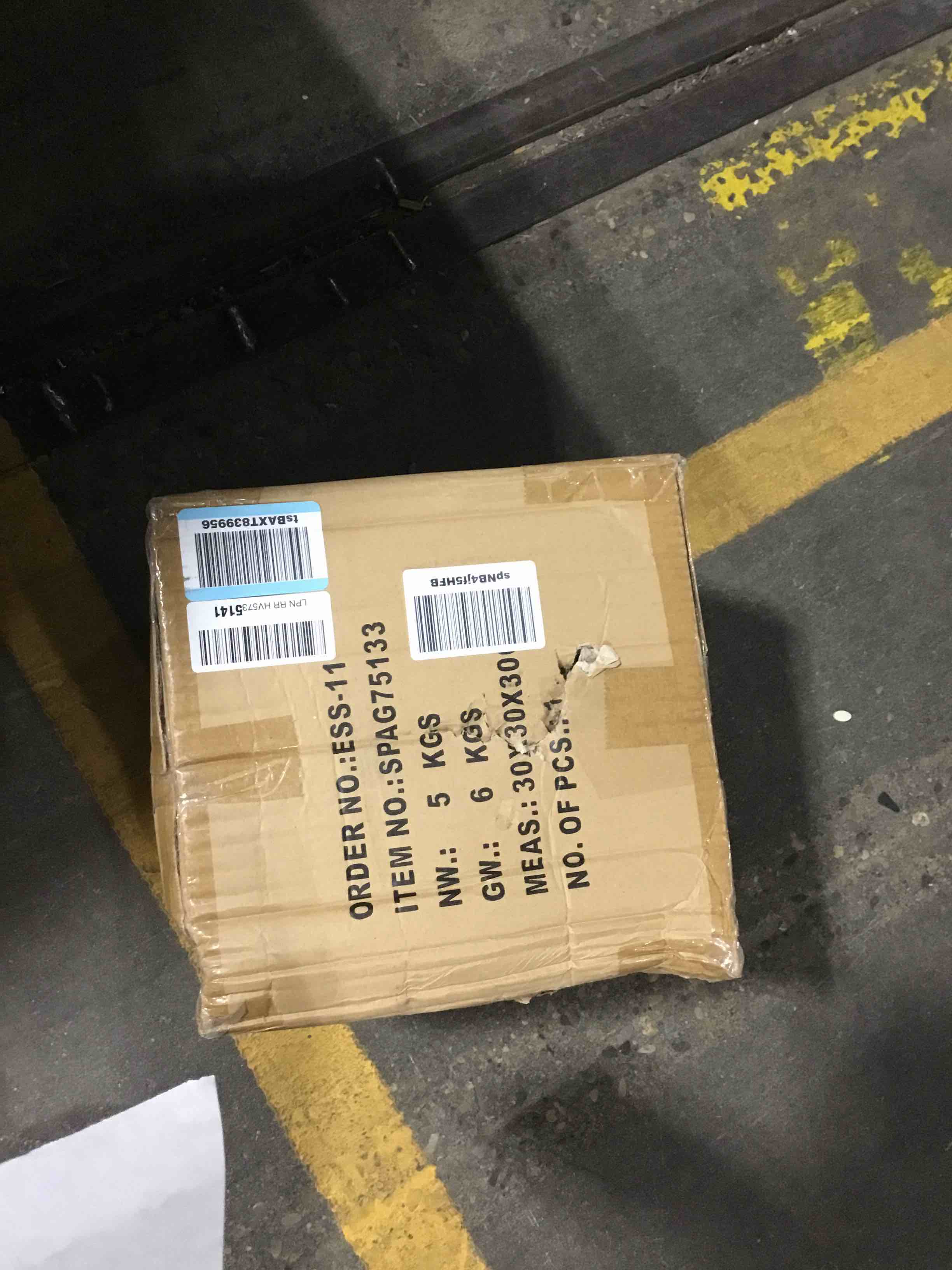 https://s3.amazonaws.com/lotting-images-prod/bidfta/RED5938105_1717076137781.jpeg