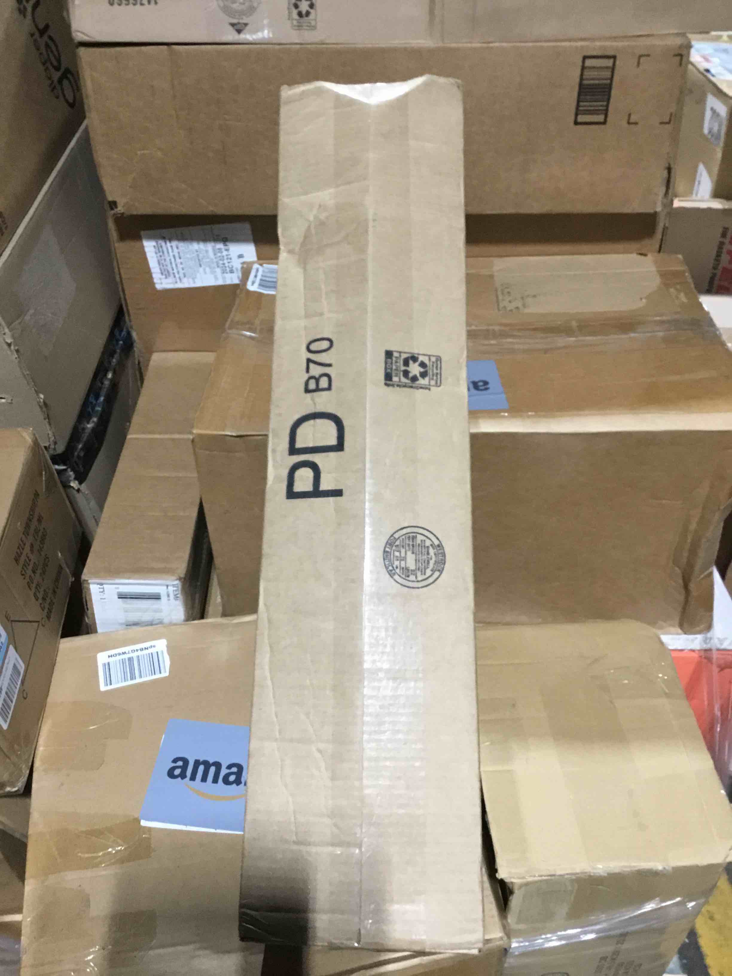 https://s3.amazonaws.com/lotting-images-prod/bidfta/RED5938564_1717174586564.jpeg
