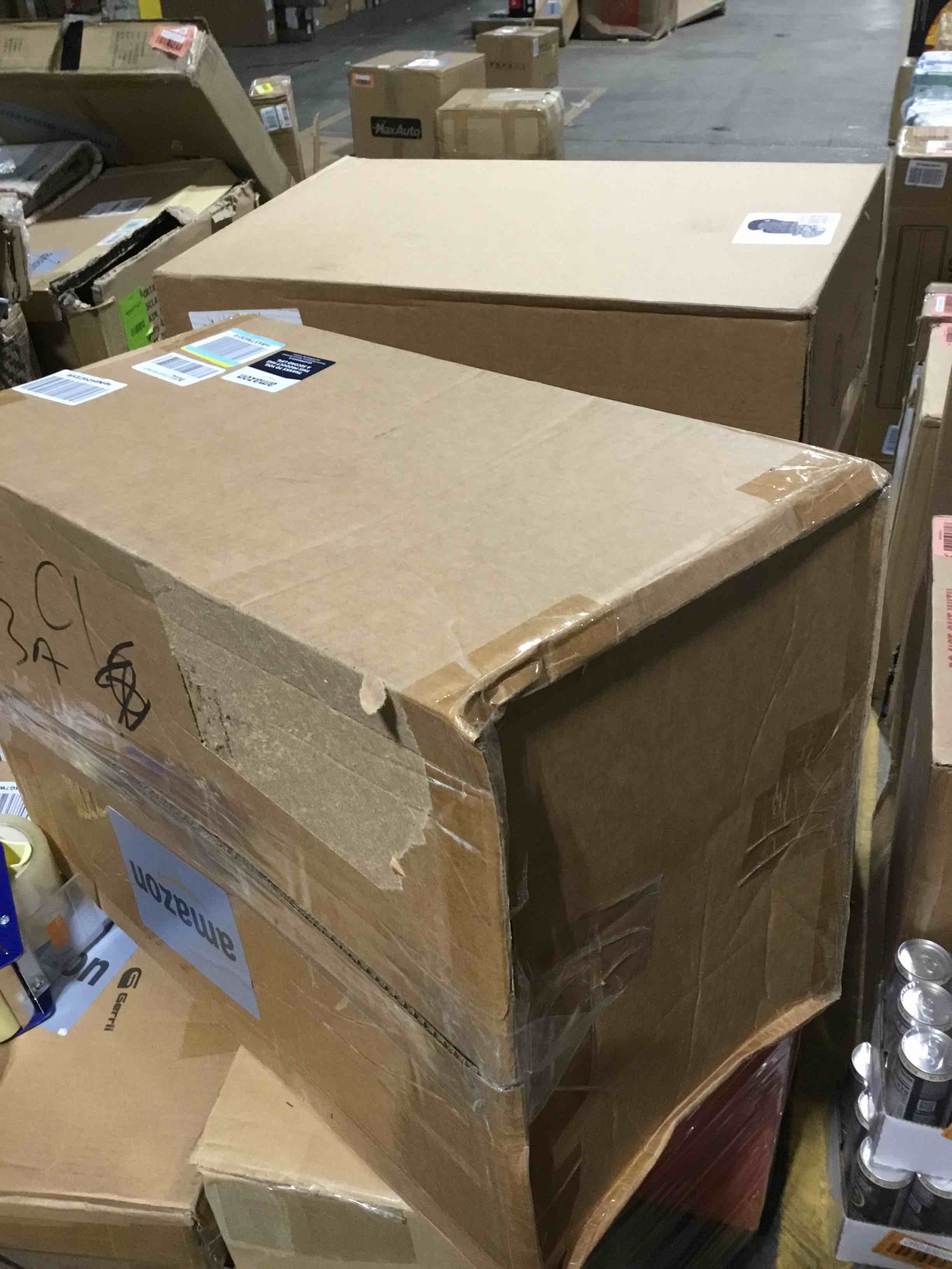 https://s3.amazonaws.com/lotting-images-prod/bidfta/RED5938568_1717174912950.jpeg