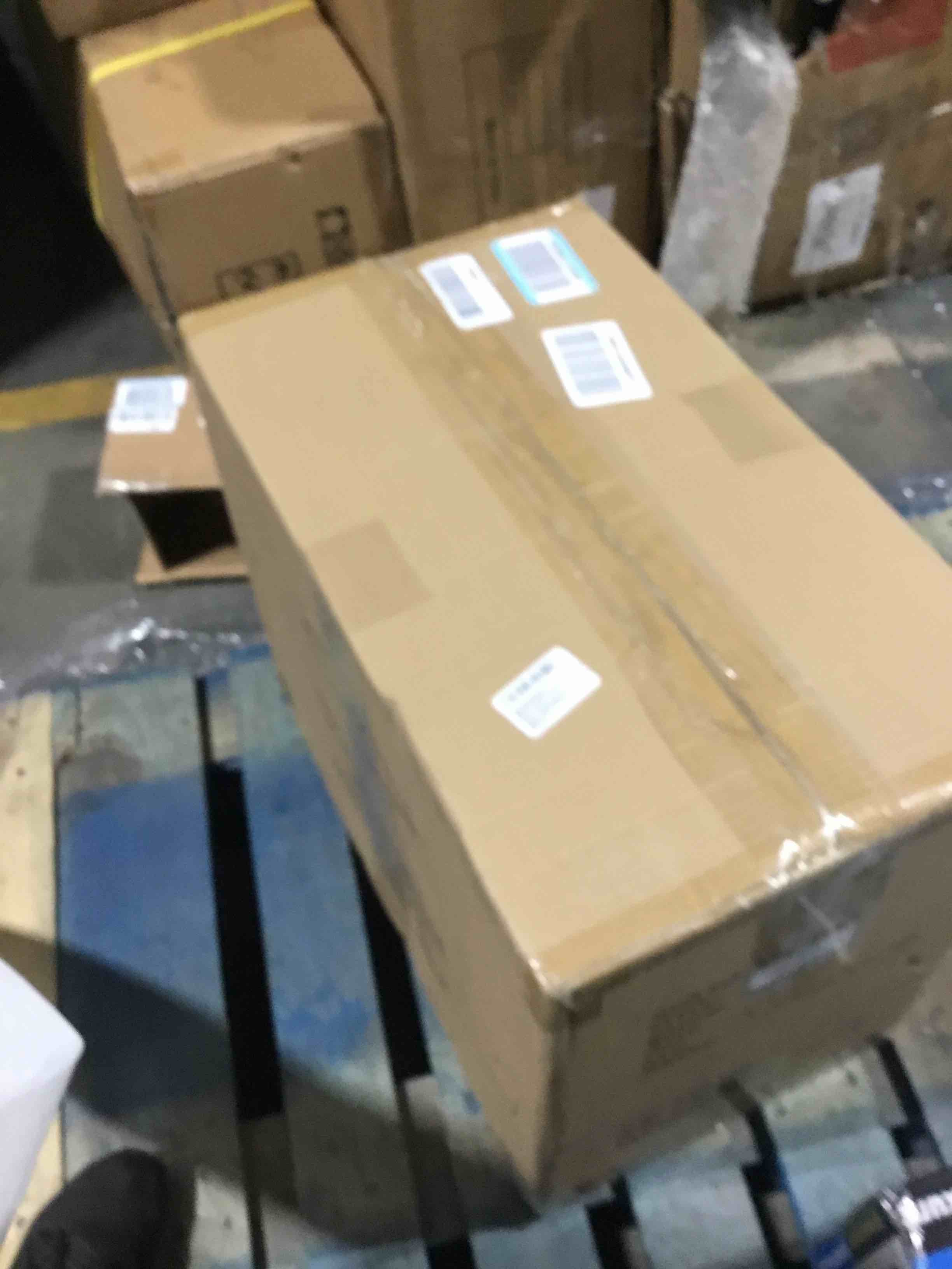 https://s3.amazonaws.com/lotting-images-prod/bidfta/RED5938579_1717180103003.jpeg