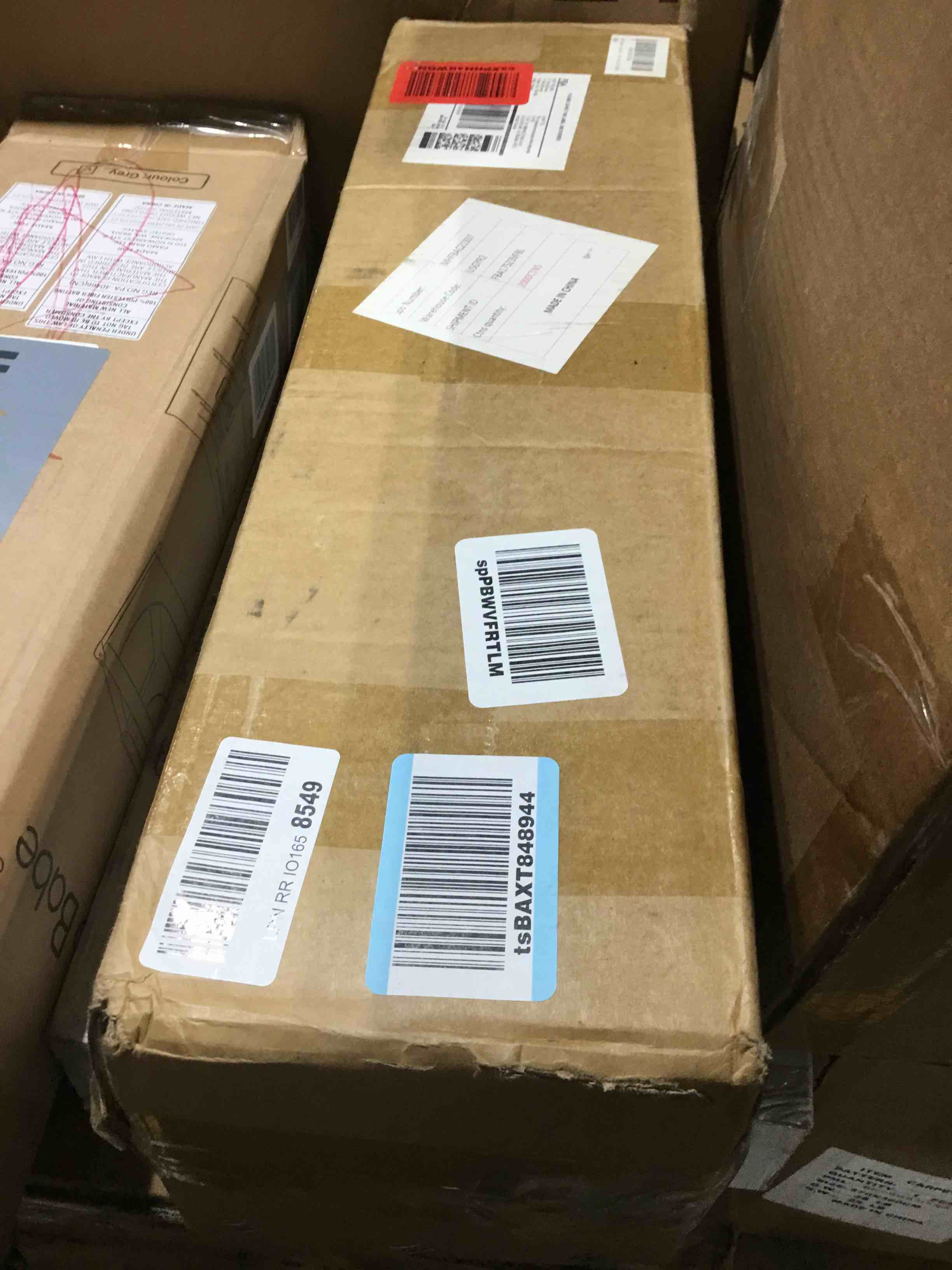https://s3.amazonaws.com/lotting-images-prod/bidfta/RED5939486_1715709036924.jpeg