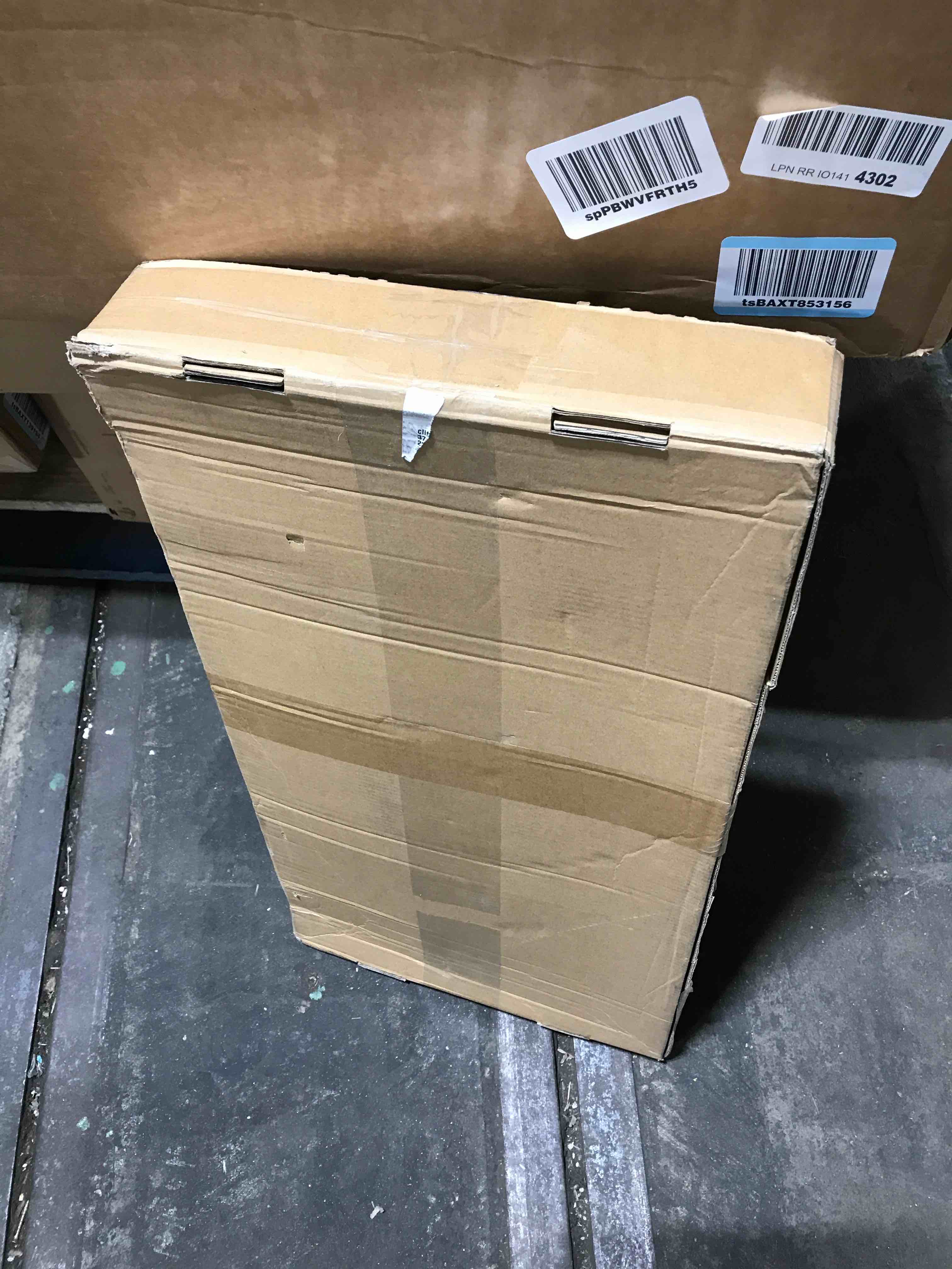 https://s3.amazonaws.com/lotting-images-prod/bidfta/RED5939546_1715708932161.jpeg
