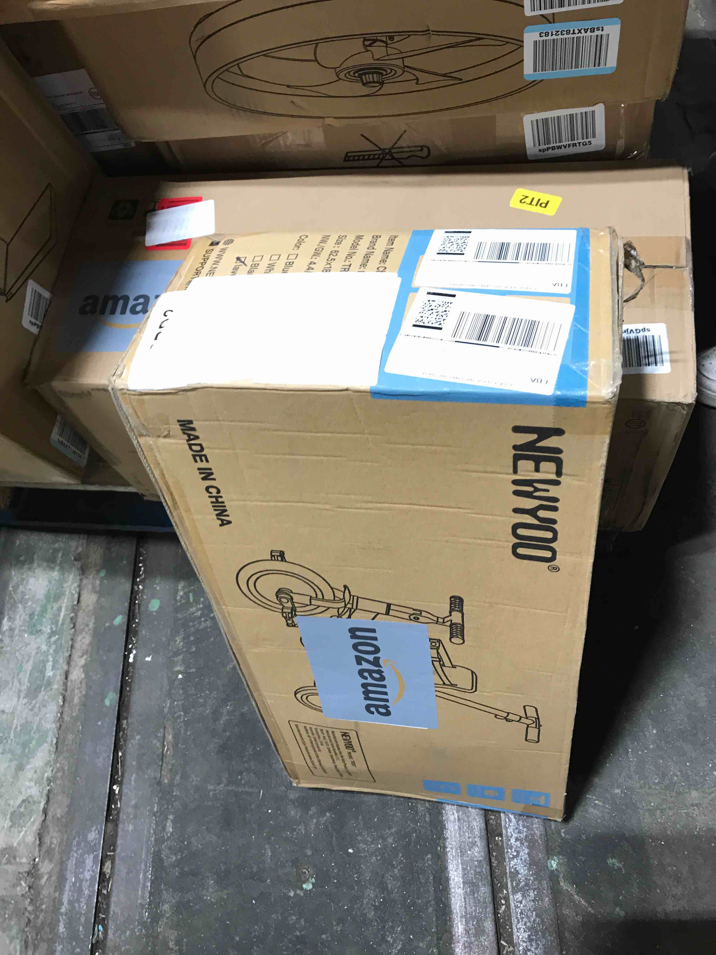 https://s3.amazonaws.com/lotting-images-prod/bidfta/RED5939548_1715708998227.jpeg