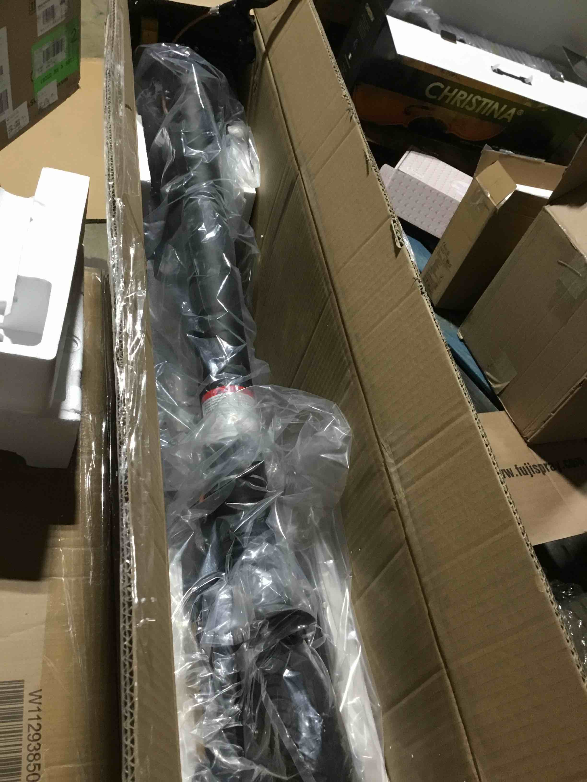https://s3.amazonaws.com/lotting-images-prod/bidfta/RED5941484_1714767910021.jpeg