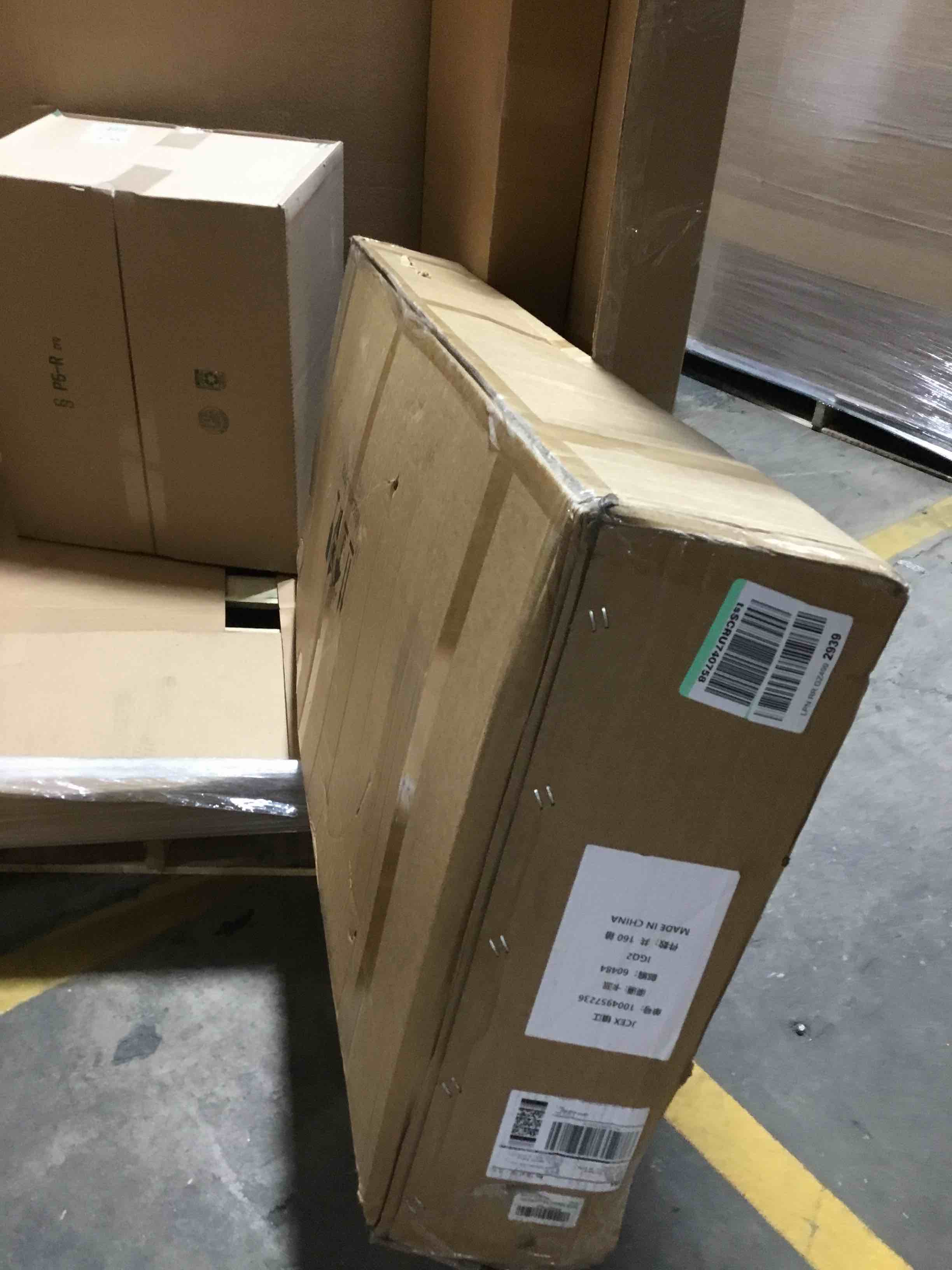 https://s3.amazonaws.com/lotting-images-prod/bidfta/RED5943858_1717258558126.jpeg