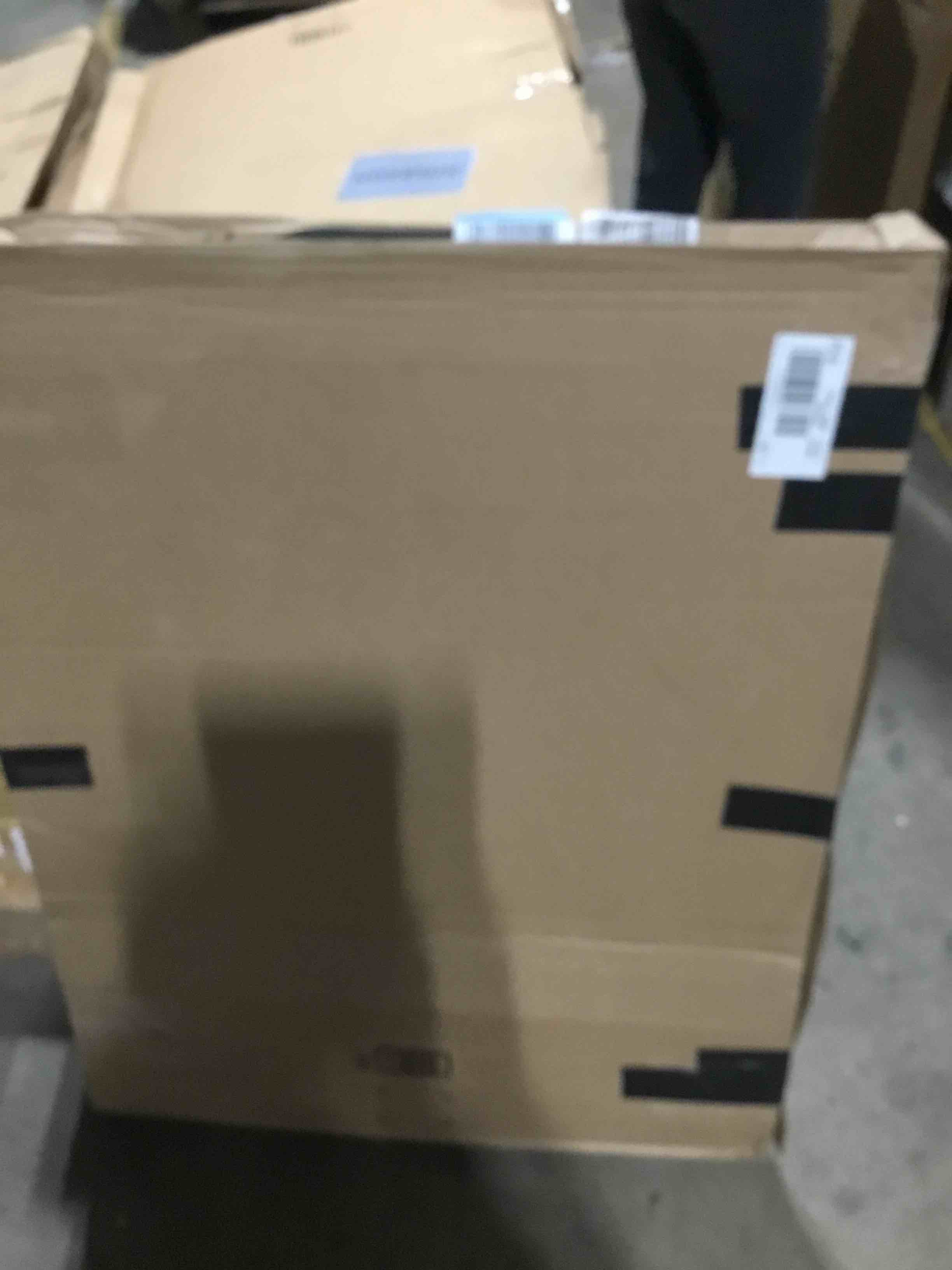 https://s3.amazonaws.com/lotting-images-prod/bidfta/RED5944050_1717428363451.jpeg