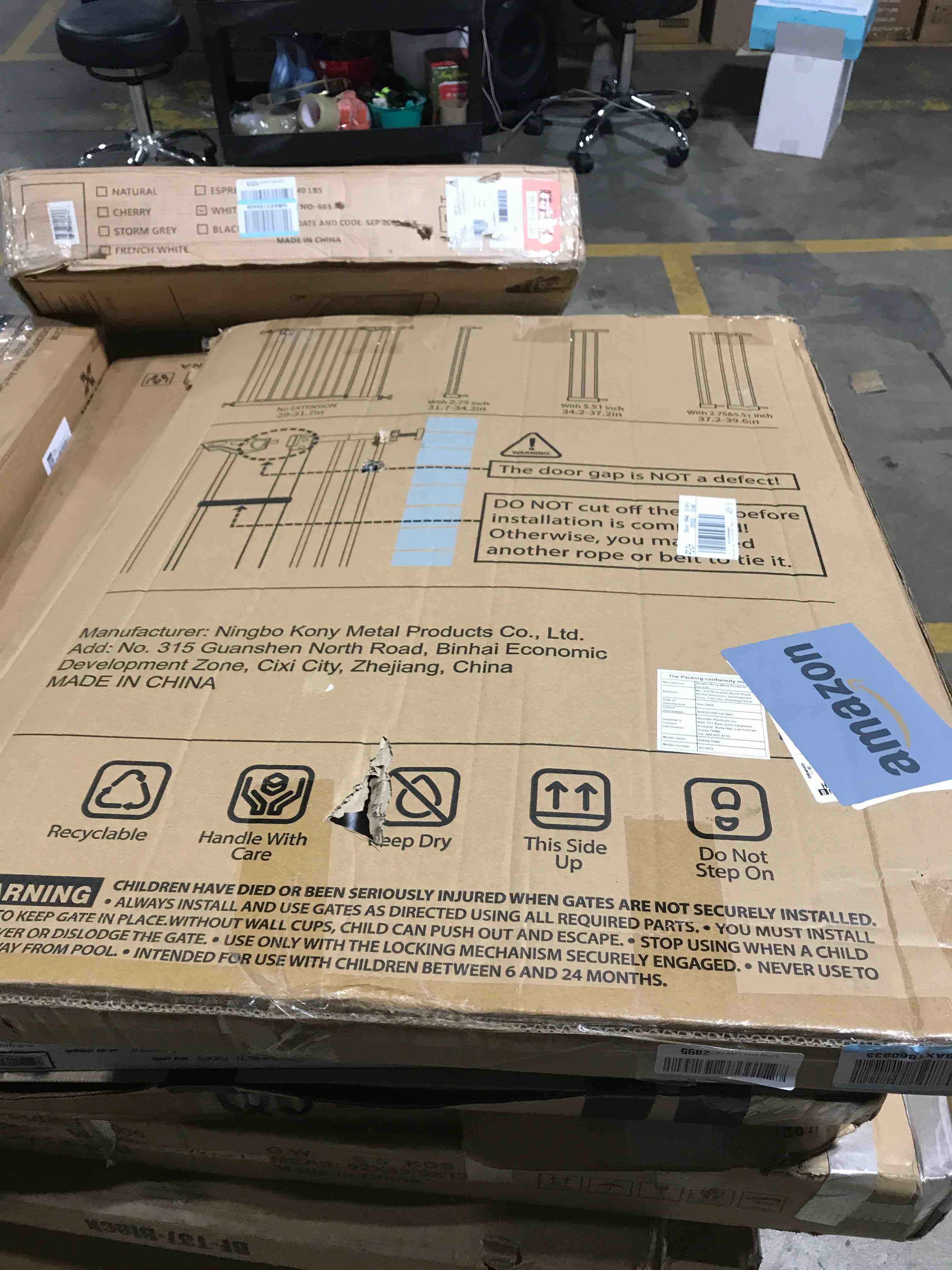 https://s3.amazonaws.com/lotting-images-prod/bidfta/RED5944143_1717428106272.jpeg
