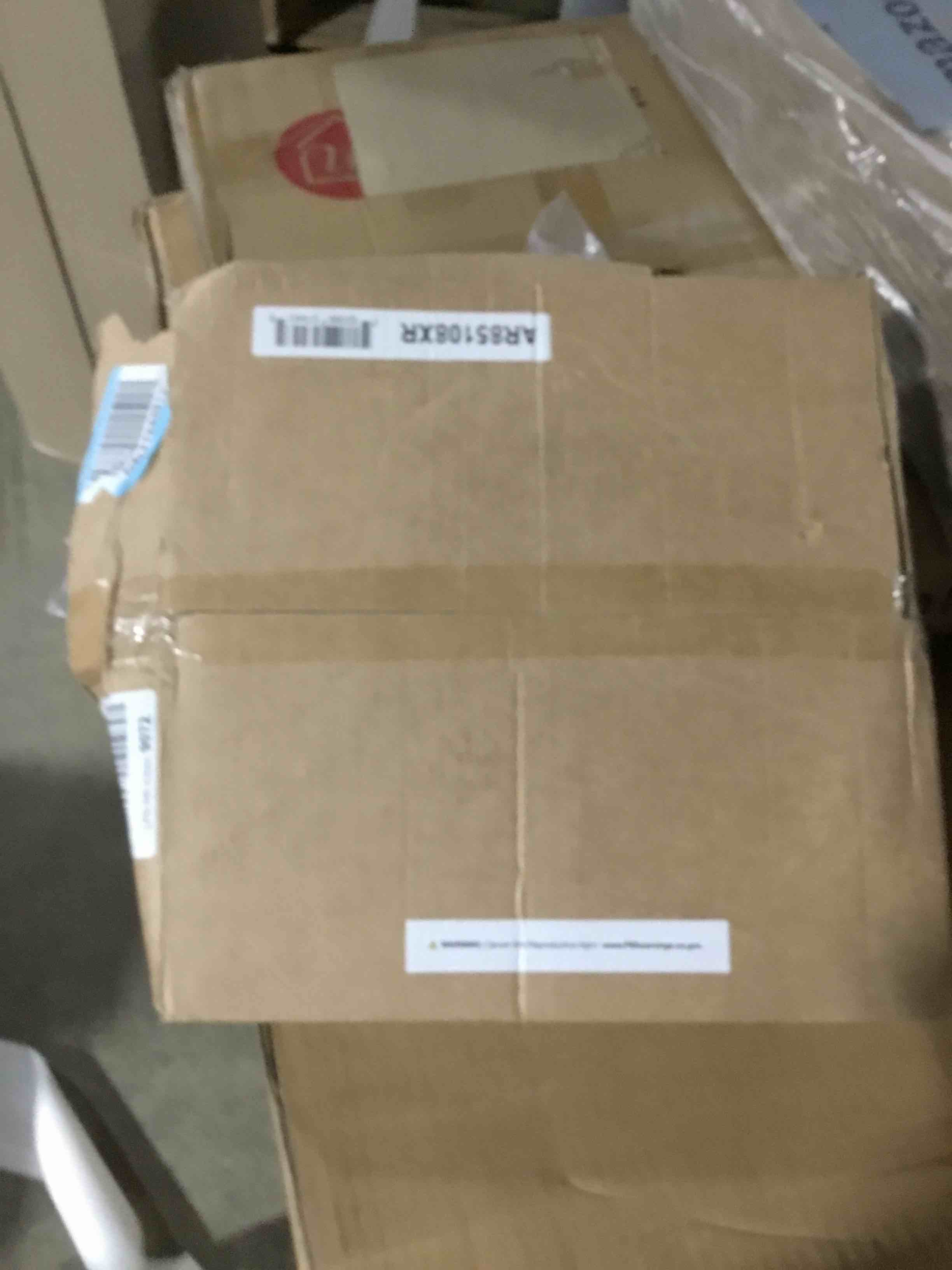 https://s3.amazonaws.com/lotting-images-prod/bidfta/RED5944326_1717614354875.jpeg