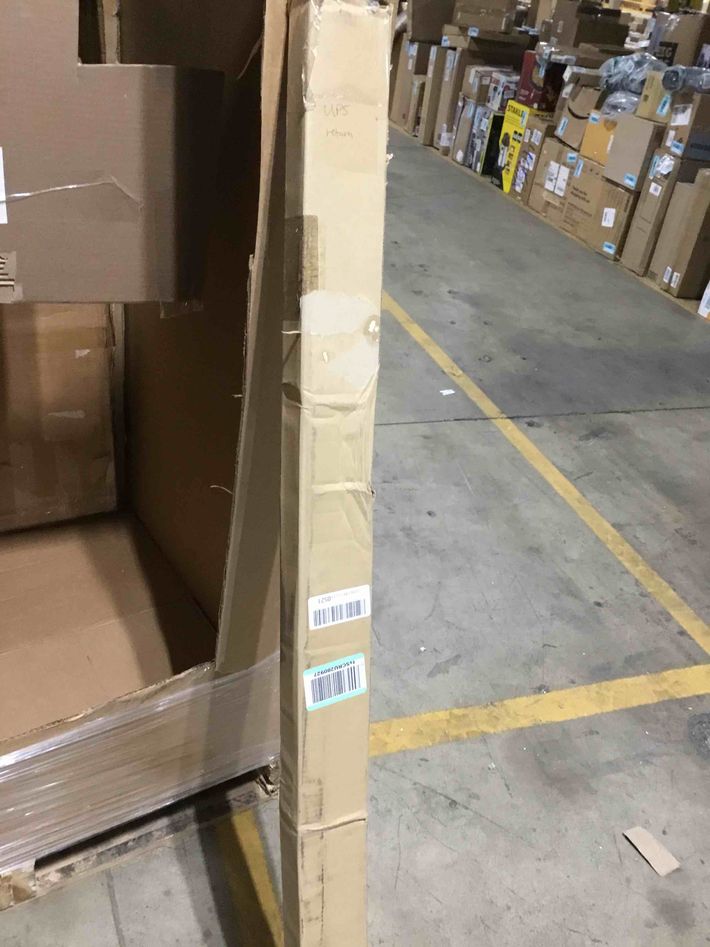 https://s3.amazonaws.com/lotting-images-prod/bidfta/RED5946312_1717513518657.jpeg