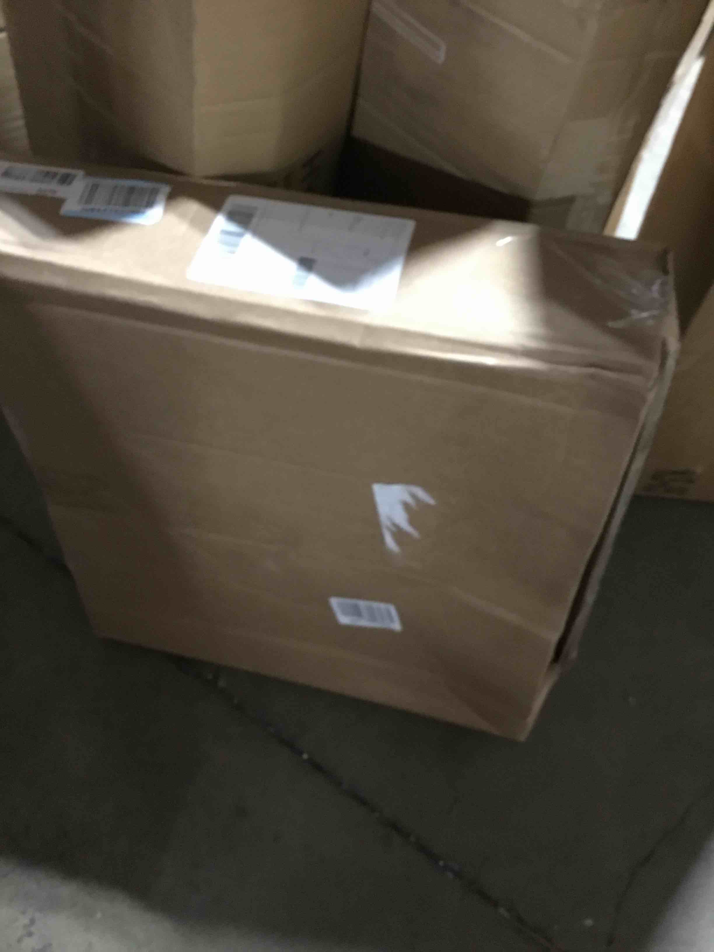 https://s3.amazonaws.com/lotting-images-prod/bidfta/RED5947128_1722278468968.jpeg