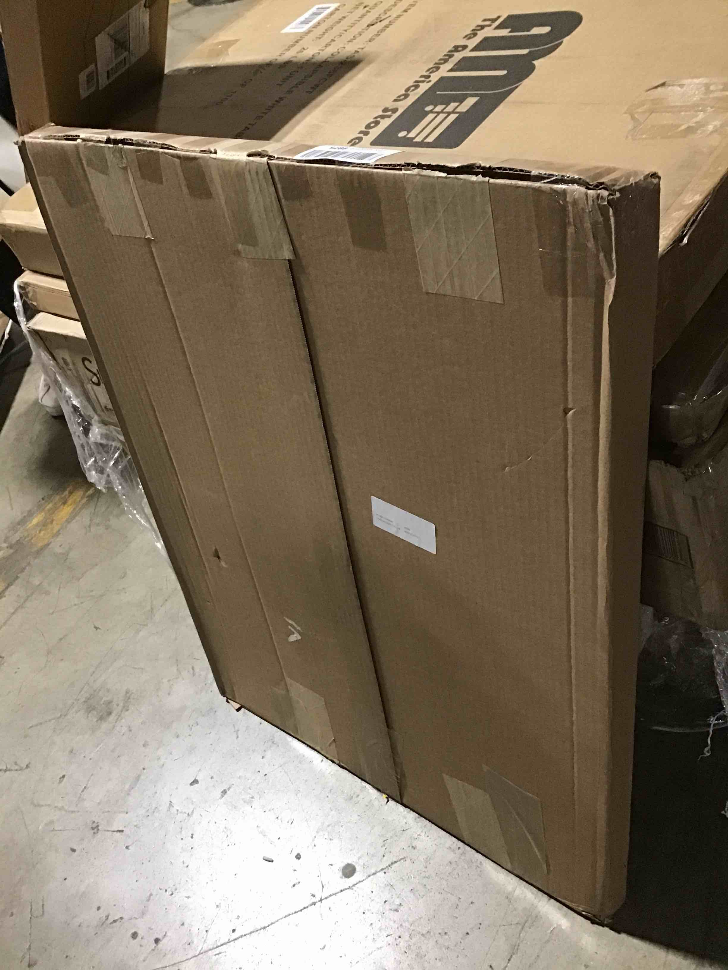 https://s3.amazonaws.com/lotting-images-prod/bidfta/RED5947209_1722352759152.jpeg