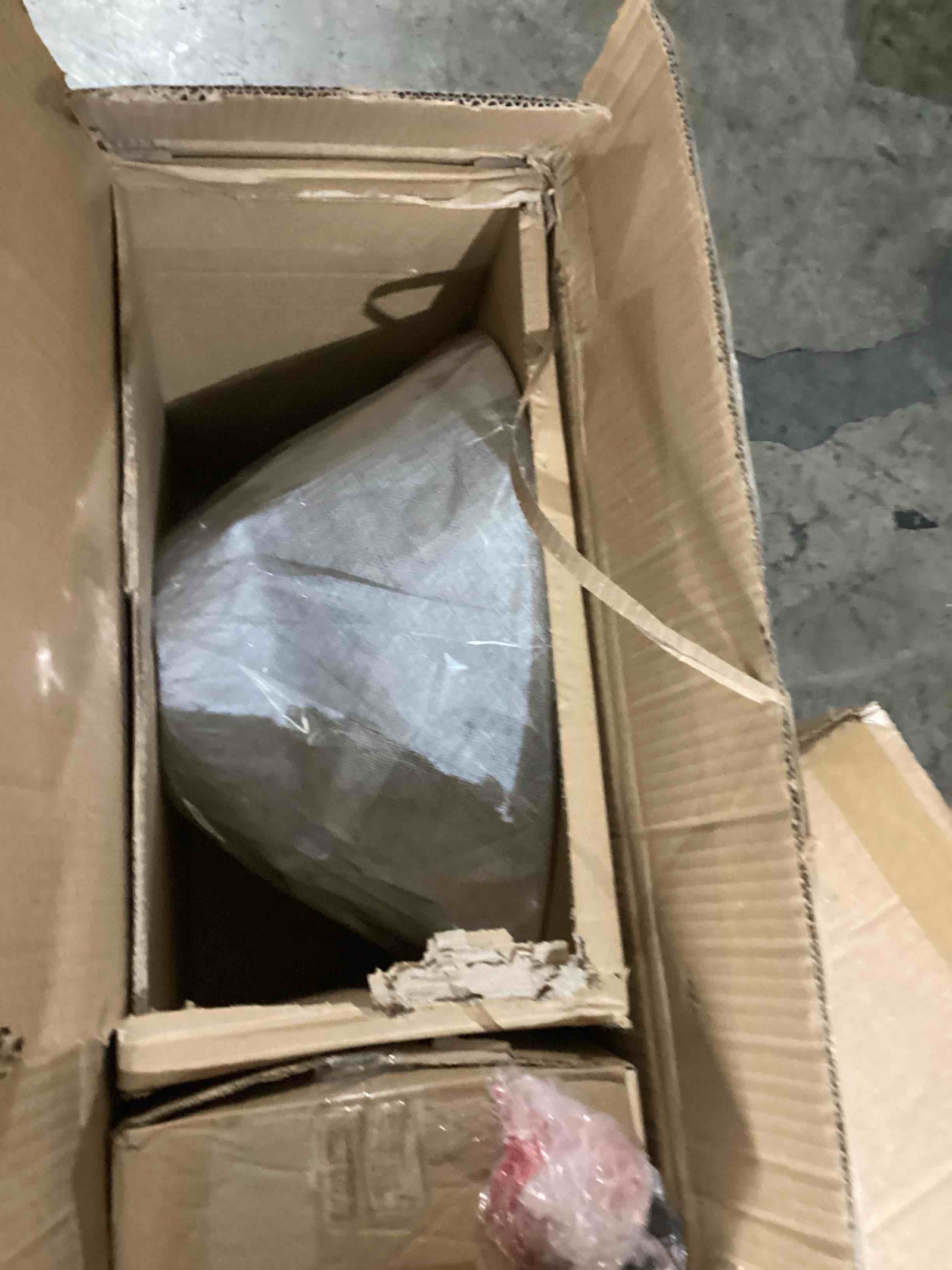 https://s3.amazonaws.com/lotting-images-prod/bidfta/RED5948115_1729082446092.jpeg