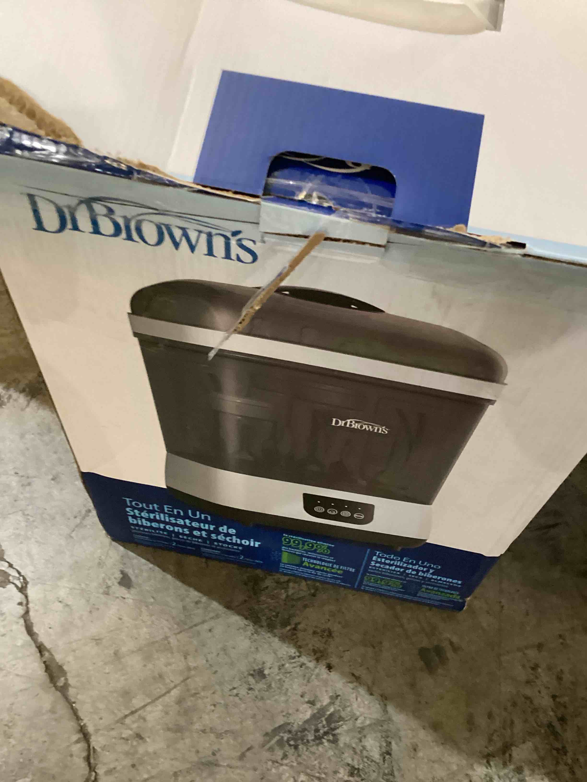 https://s3.amazonaws.com/lotting-images-prod/bidfta/RED5949134_1730140509589.jpeg