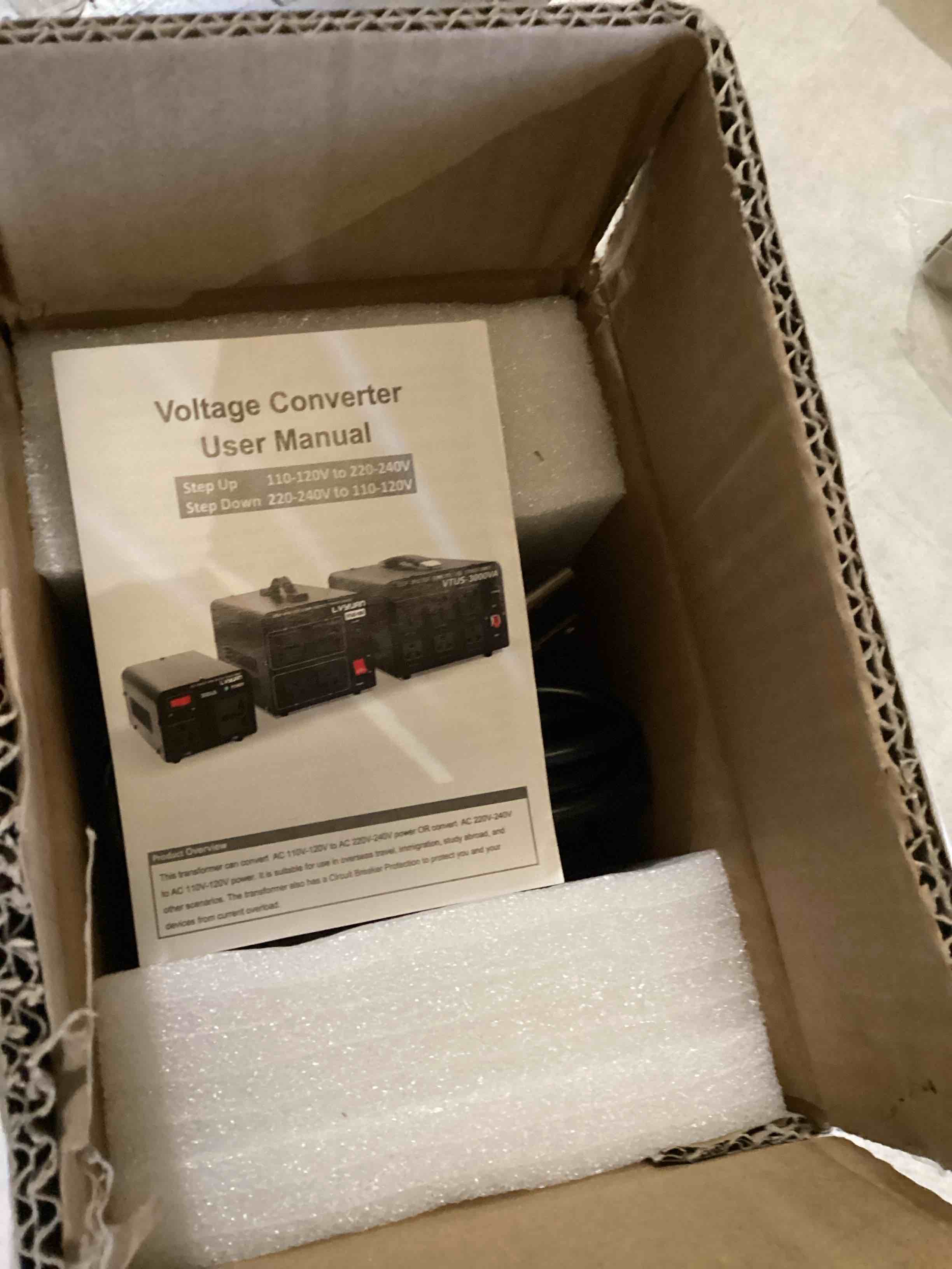https://s3.amazonaws.com/lotting-images-prod/bidfta/RED5954030_1729172309806.jpeg