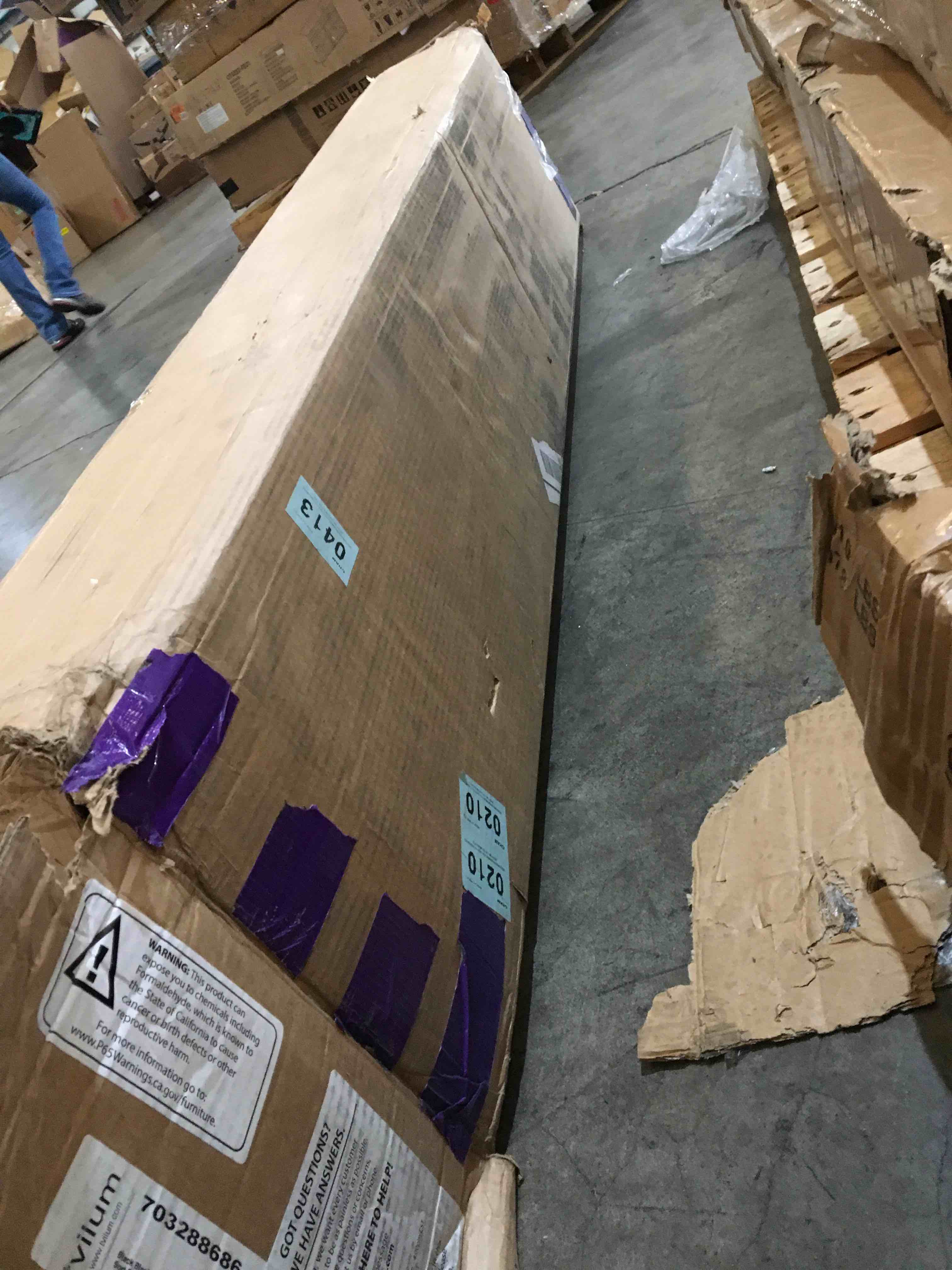 https://s3.amazonaws.com/lotting-images-prod/bidfta/RED5955873_1718636280757.jpeg