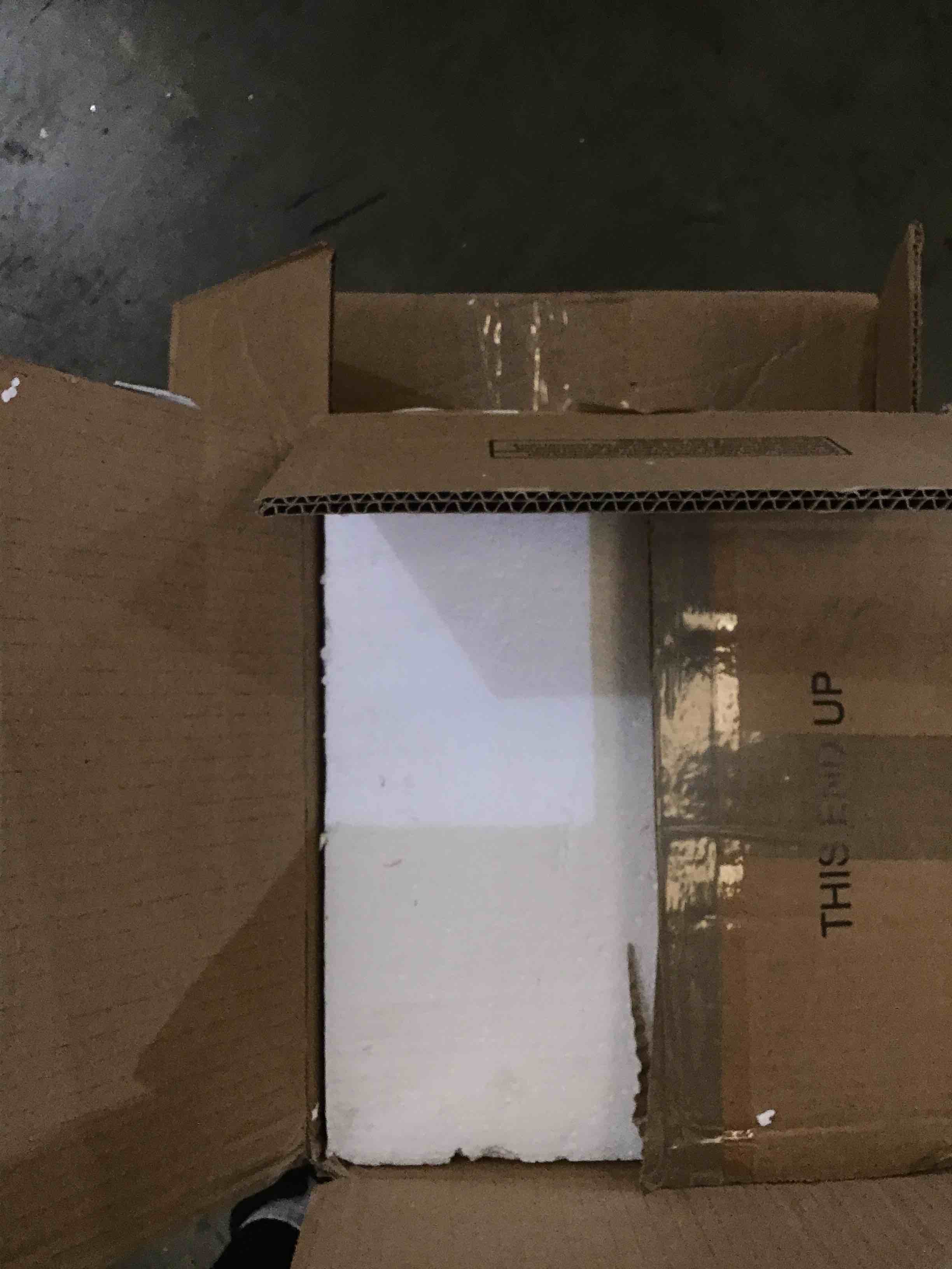 https://s3.amazonaws.com/lotting-images-prod/bidfta/RED5956289_1721158100182.jpeg