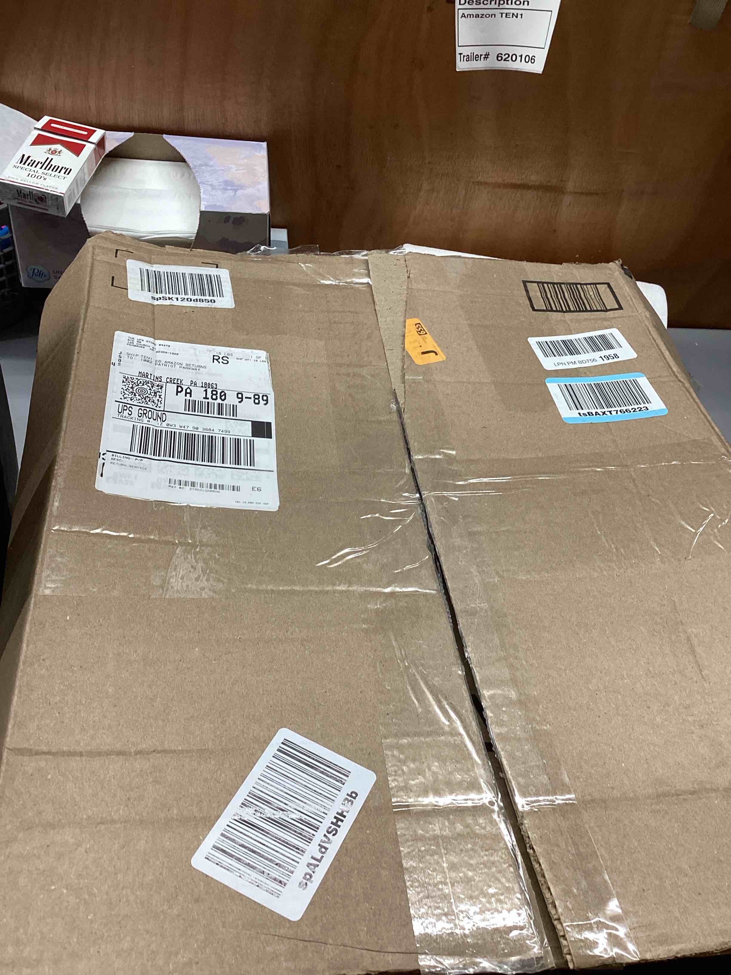 https://s3.amazonaws.com/lotting-images-prod/bidfta/RED5957522_1731083828012.jpeg
