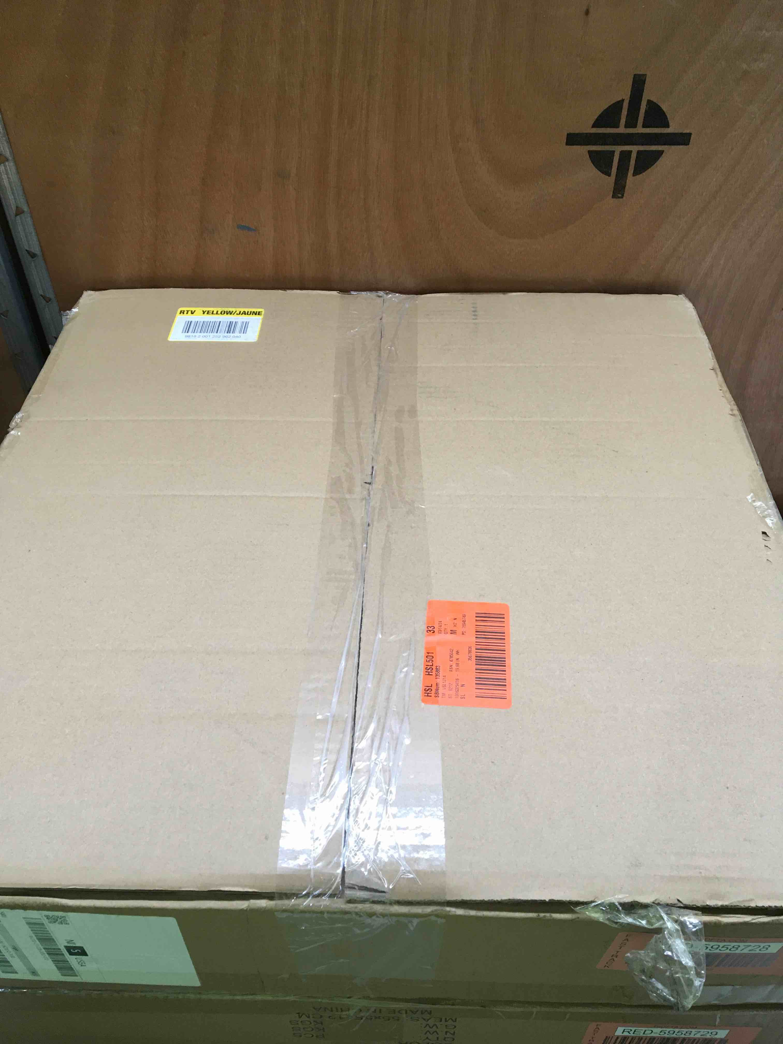 https://s3.amazonaws.com/lotting-images-prod/bidfta/RED5958729_1712586354658.jpeg