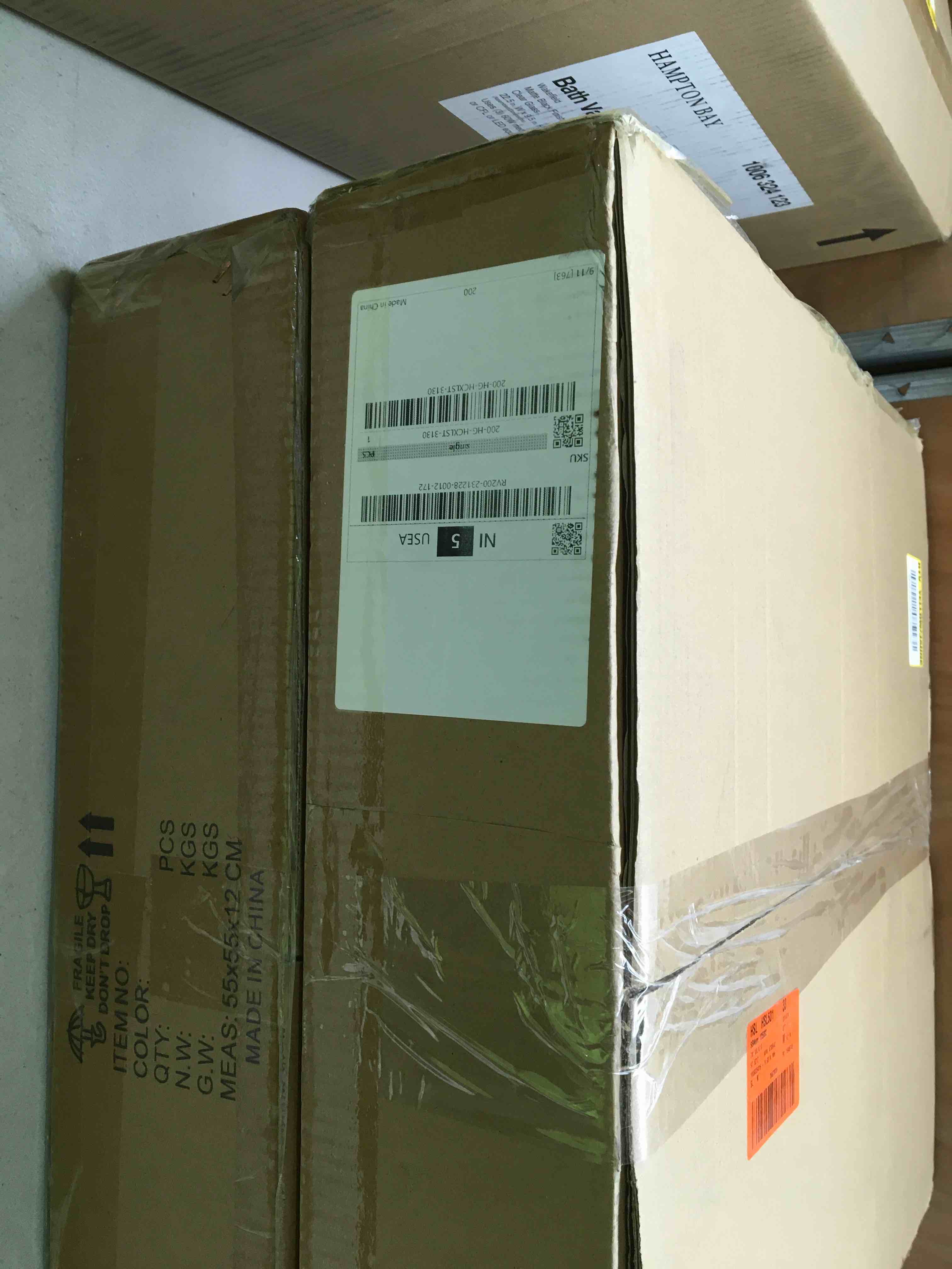 https://s3.amazonaws.com/lotting-images-prod/bidfta/RED5958729_1712586359270.jpeg